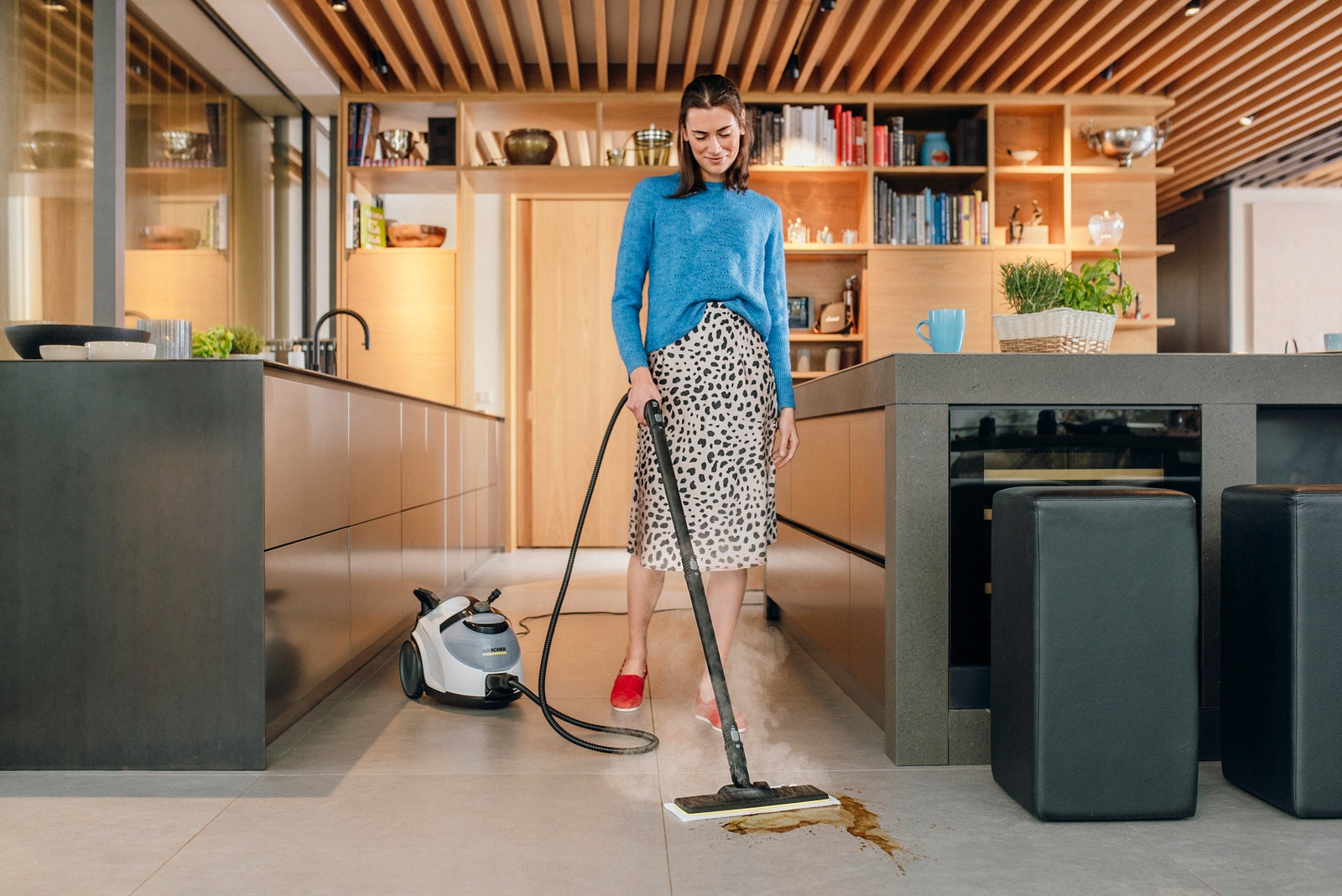 The most powerful steamer Karcher SC 5 EasyFix steam iron 2250 W STEAMER Brand Kärcher