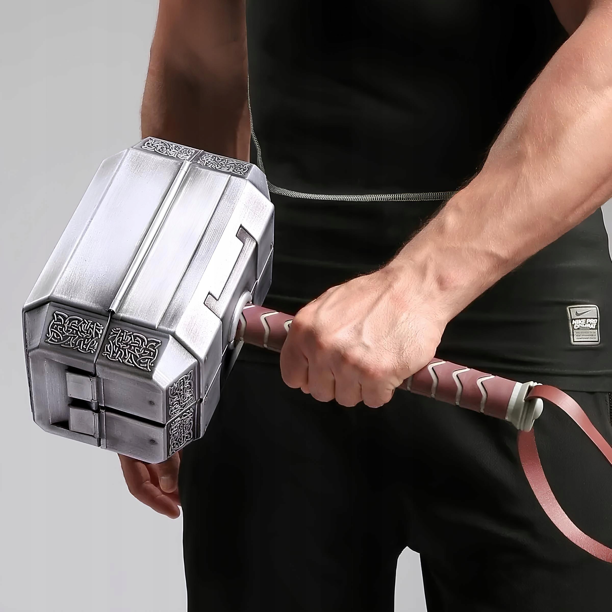 Thor's Hammer Tool Case in Real Metal 29 Elements Number of items in the set 29