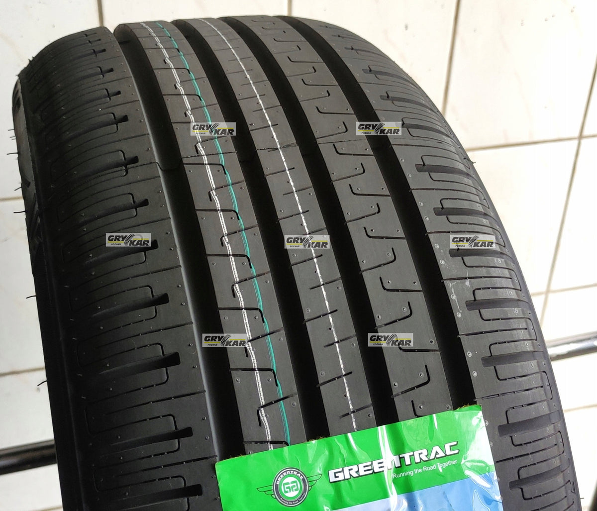 Tires 225/45R17 Greentrac Journey-X 26r C/B/69dB 3-year warranty 210zł/piece Year of manufacture 2026