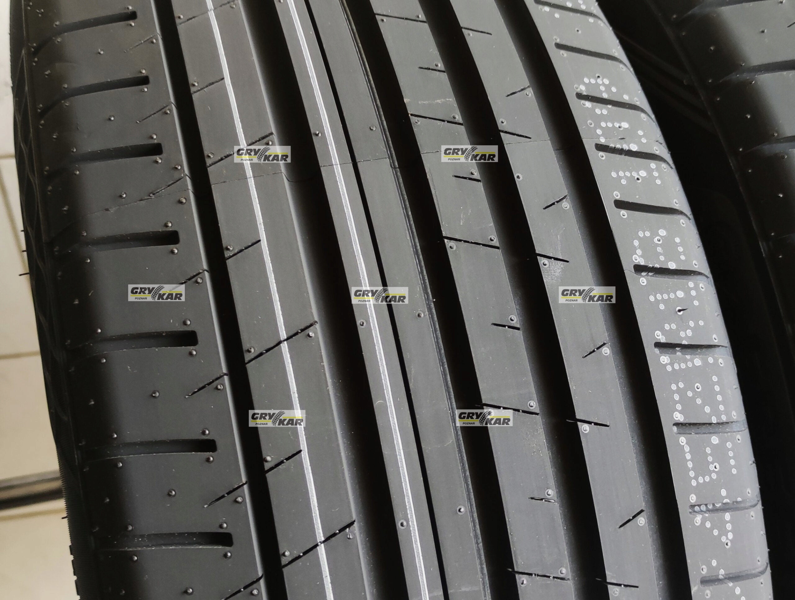 Tires 225/45R18 Greentrac Quest-X, date: A 2026, 3-year warranty, PLN 240/piece Year of manufacture 2026