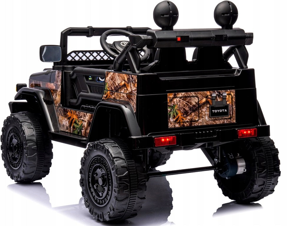 Toyota FJ Cruiser Drive 4x4 Auto Battery Lithium-Ion LEATHER Pilot Color black