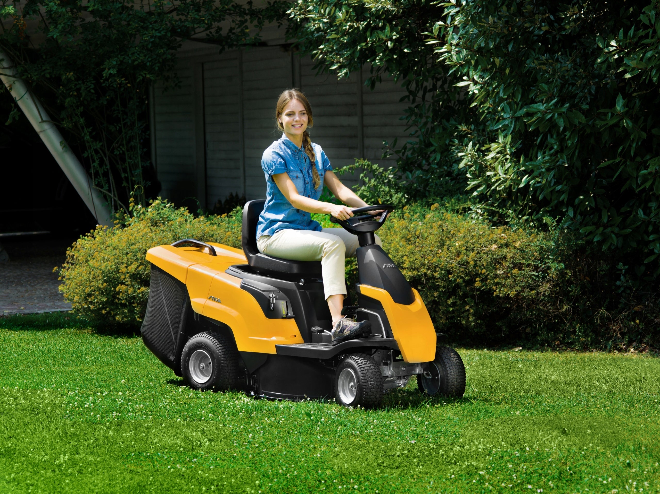 Tractor Lawn Mower Rider STIGA Combi 166 Hydrostat Basket 150L Mulching 66 cm Model Combi 166