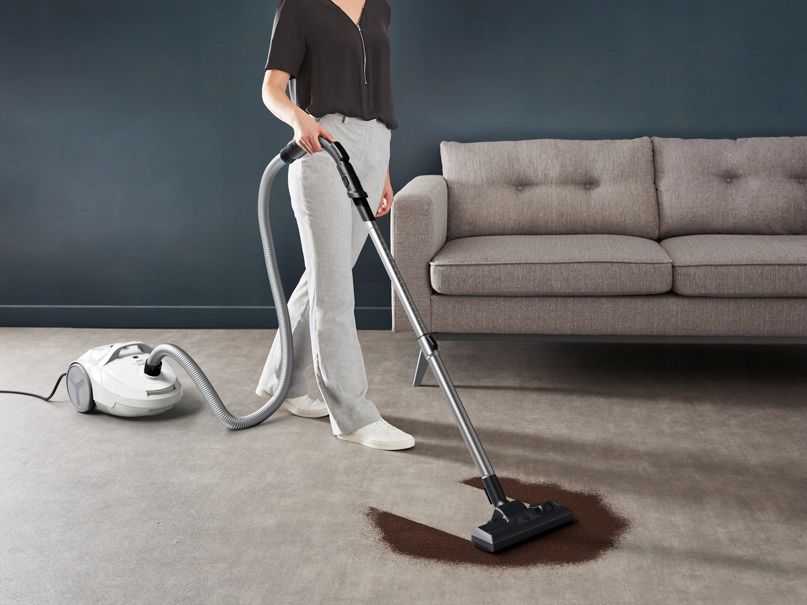 Traditional bagged vacuum cleaner Tefal Compact Power TW3927 750W strong white Dominant color white