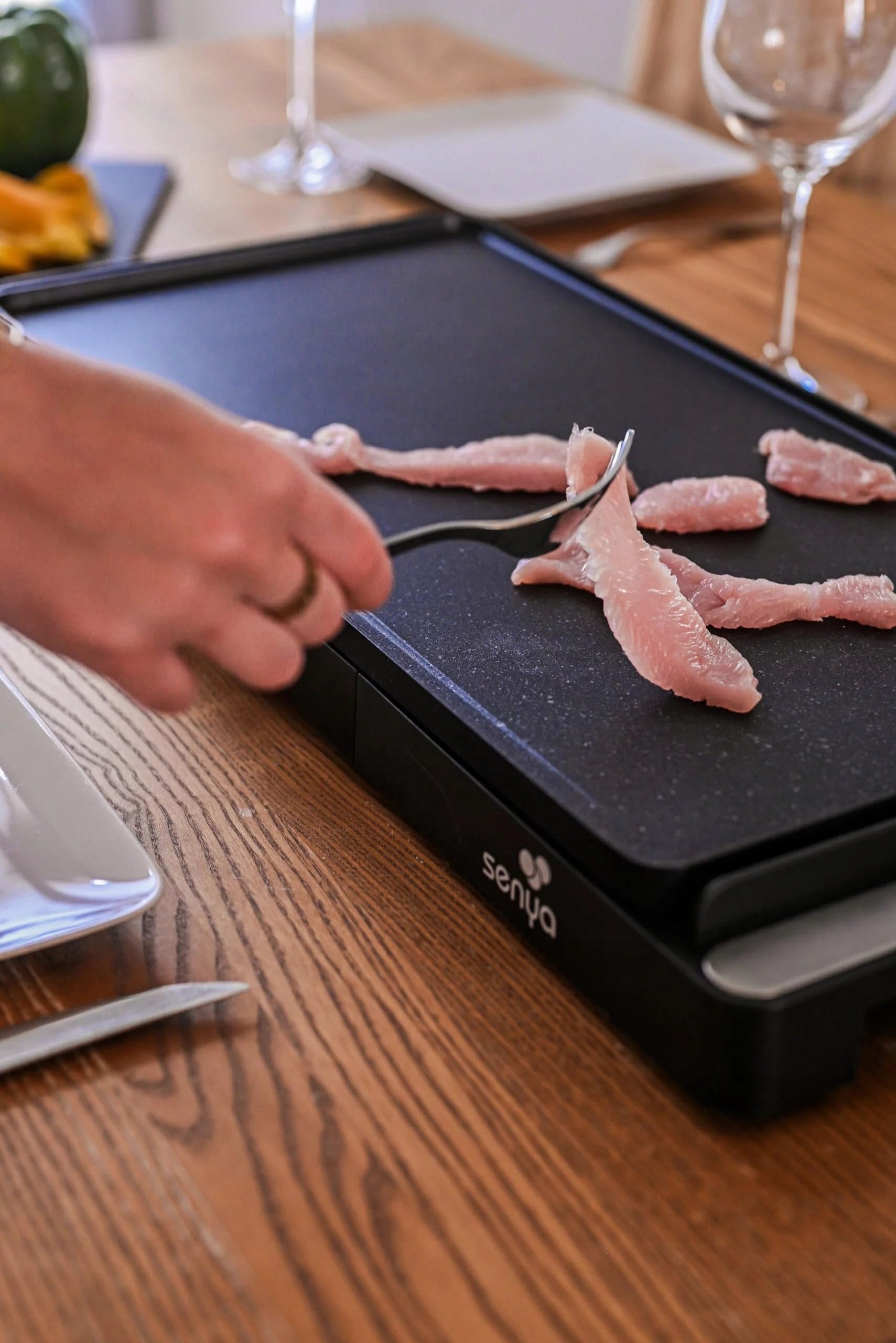 Traditional electric grill Senya SYCK-G101/G101S black 2200 W Manufacturer code PO2023587
