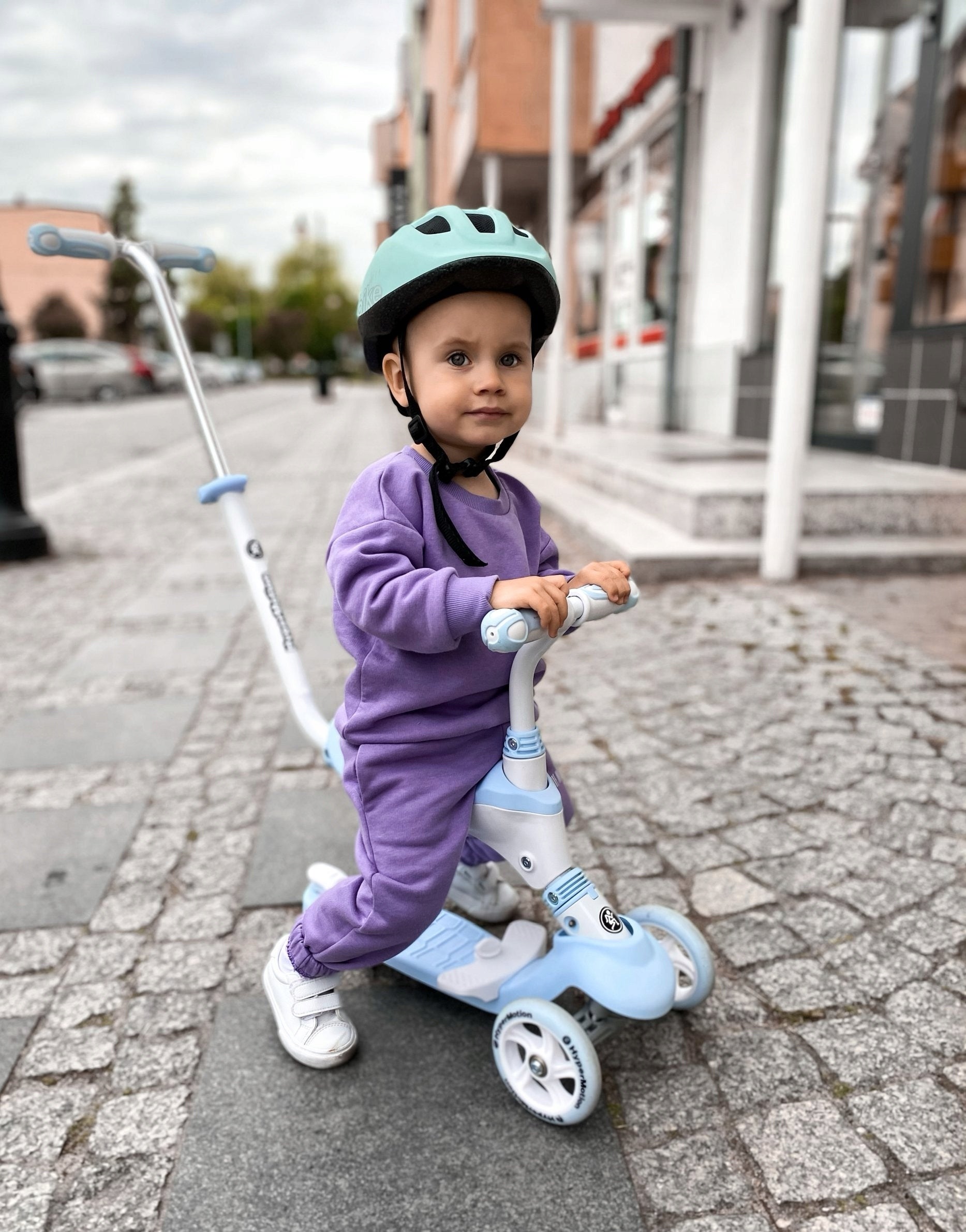 Tricycle Balance Scooter with Seat and Pusher Folding Compact Kind tri-wheeled