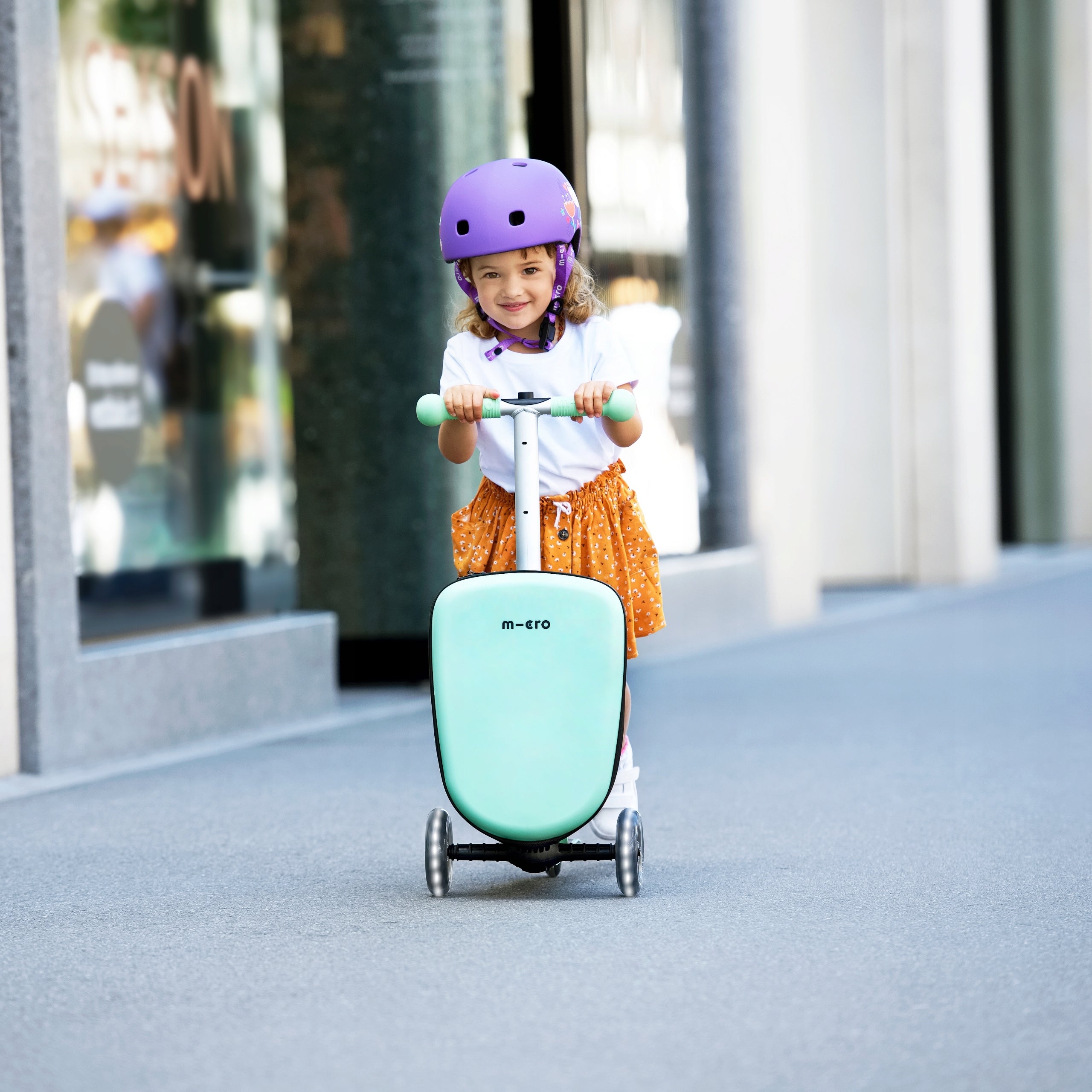 Tricycle Scooter for Children and Travel Suitcase Micro Junior Green Wheels natural rubber