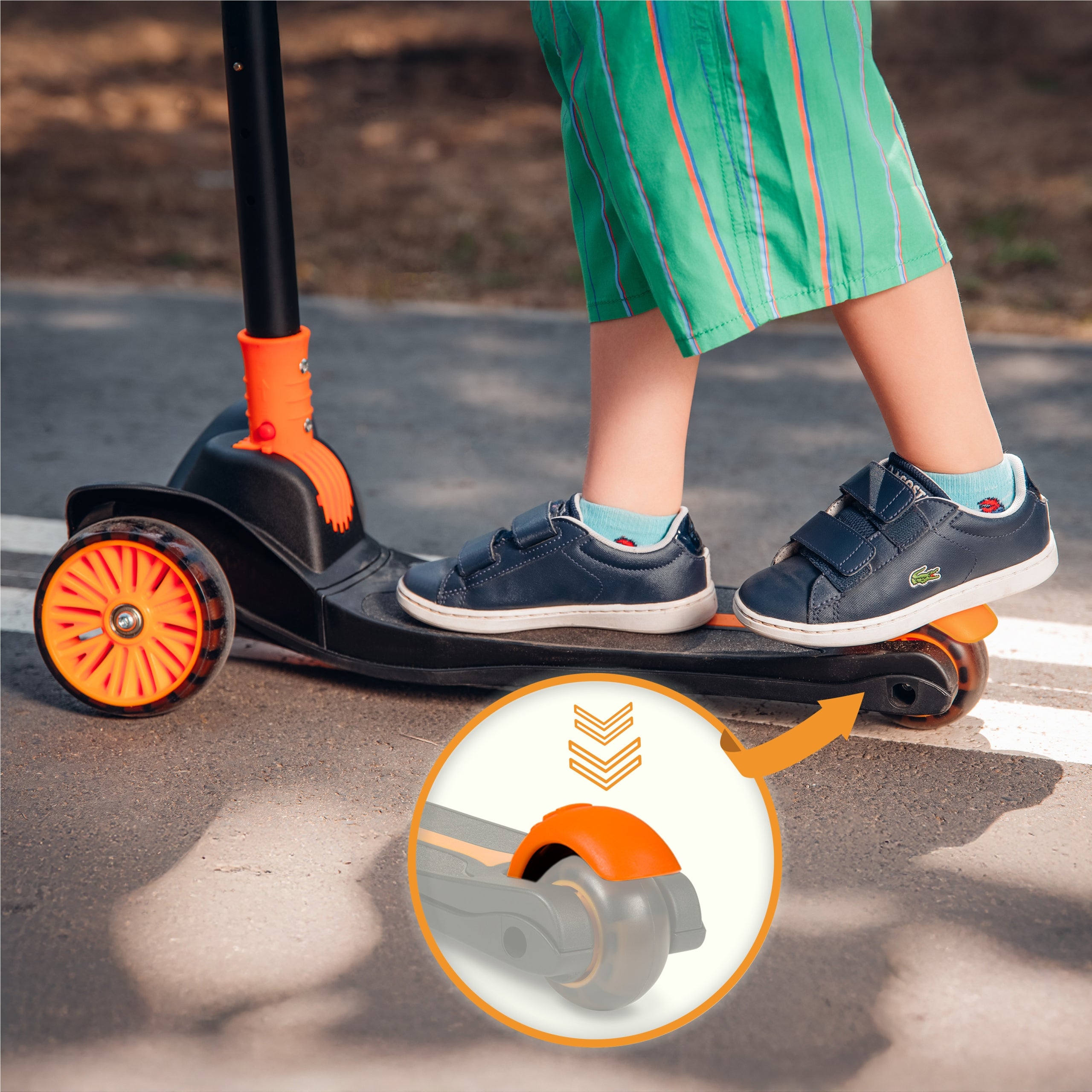 Tricycle balance scooter GLOWING LED WHEEL PLATFORM 50kg Lionelo Timmy EAN (GTIN) 5903771705066