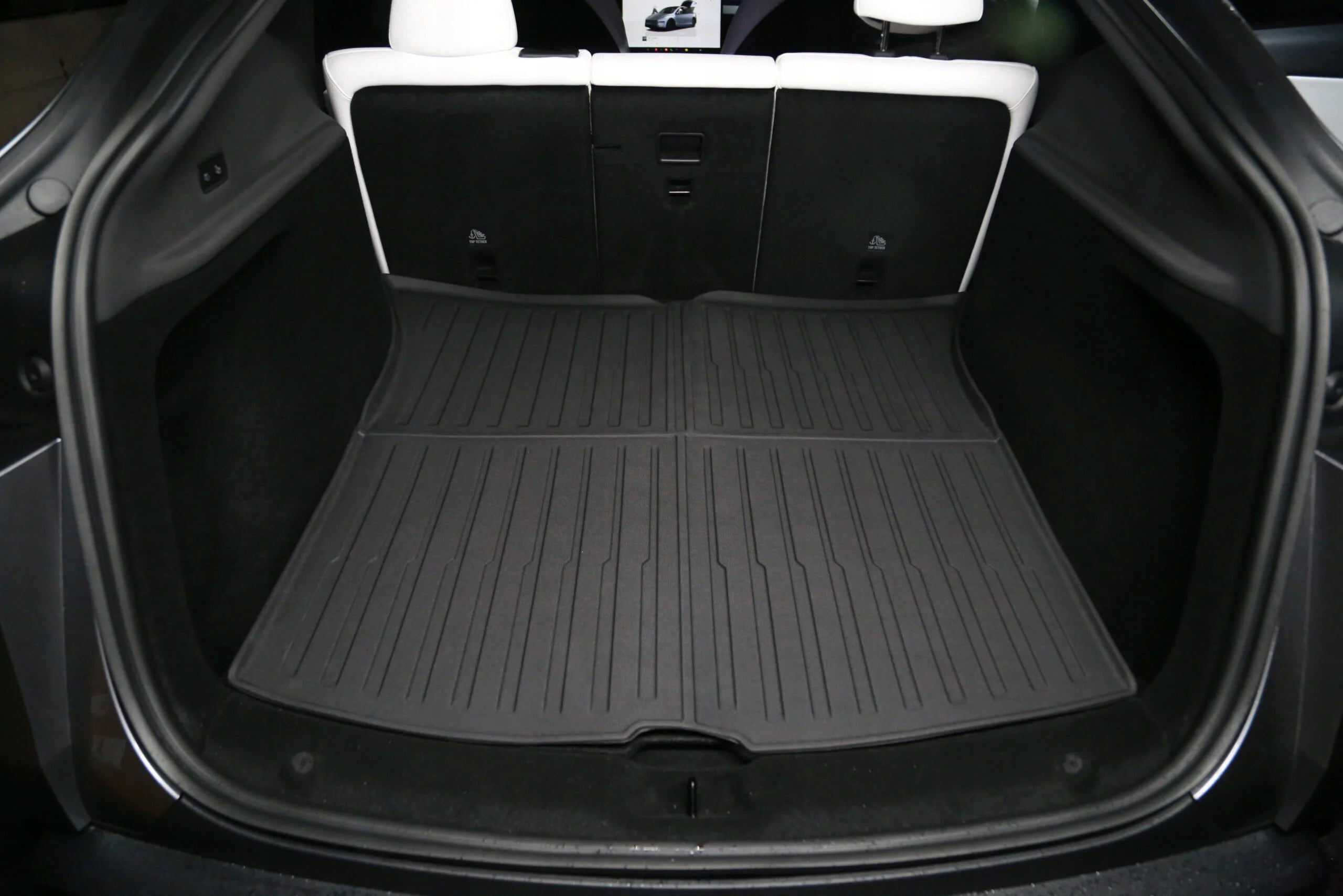 Trunk mat for the new Tesla Model Y Juniper Packaging status original