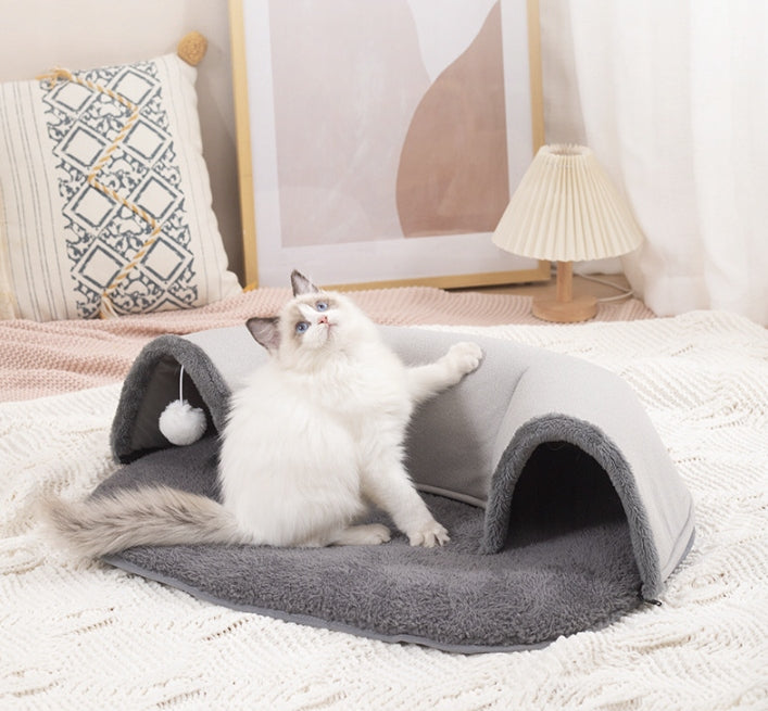 Tunnel bed play mat rustling with rabbit cat pendant Brand Okazeo