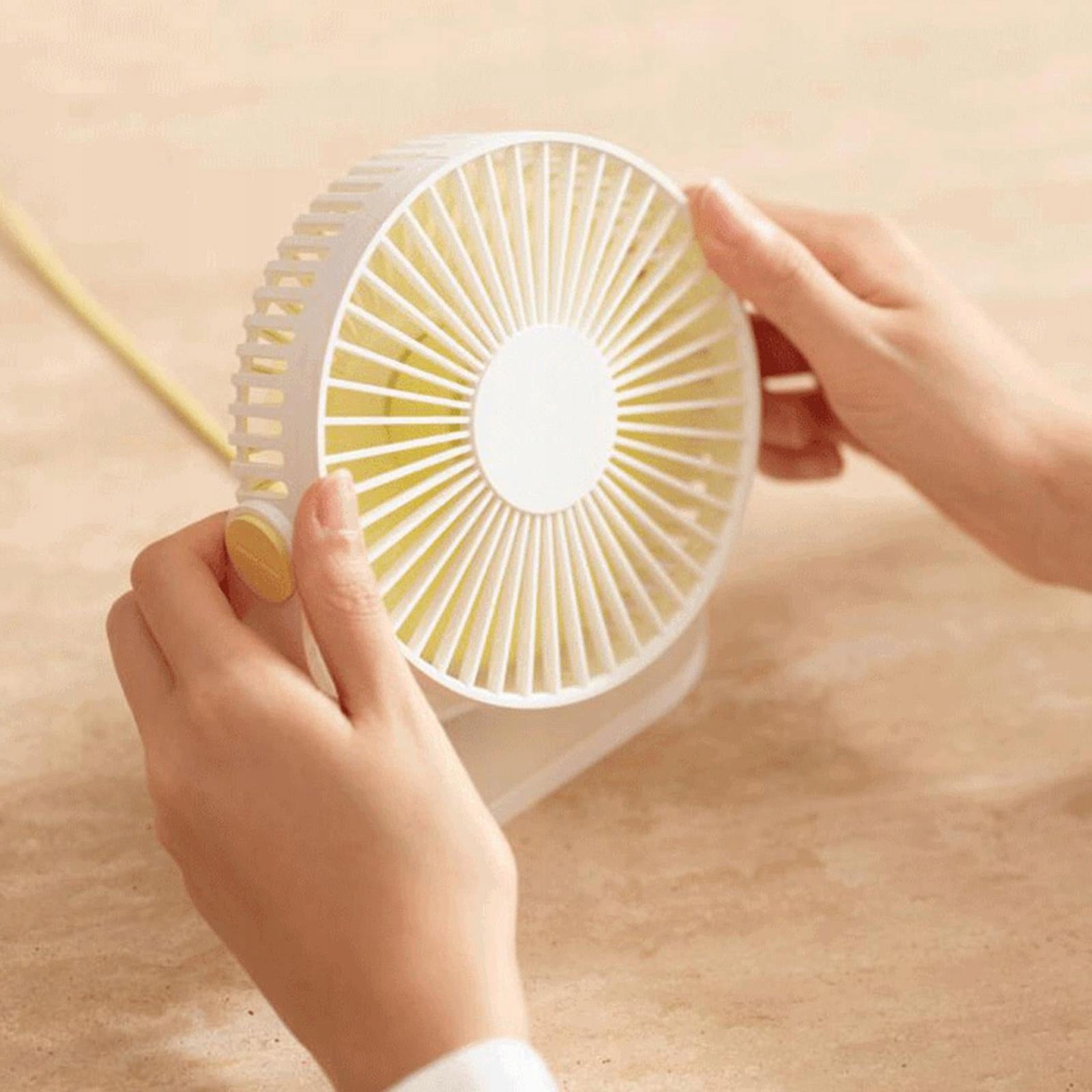 USB Desk Fan Personal Table Cooling Fan 90° Adjustment Quiet for White Power 0 W