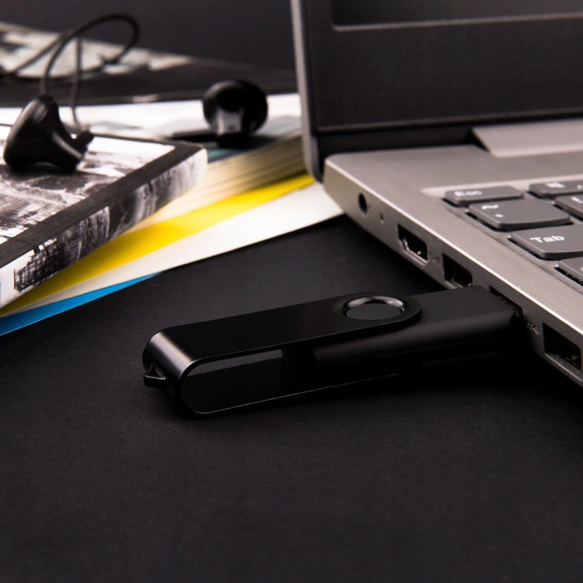 USB flash drive 512 mb 2.0 usb memory portable flash drive TWISTER black 512MB Brand MemoRabbit