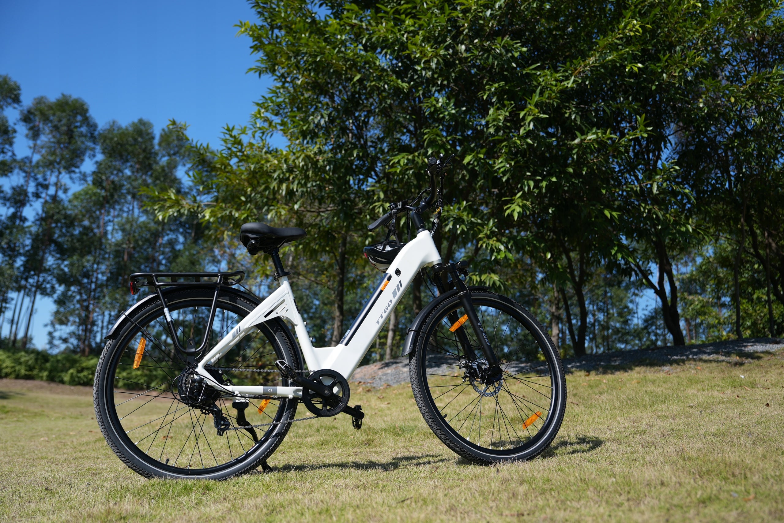 Urban E-BIKE male/female TTGO C3 SE 250W 52Nm 18AH 120KM 28*2.0" 2026 PL Maximum rated power electric bike (under 250W)
