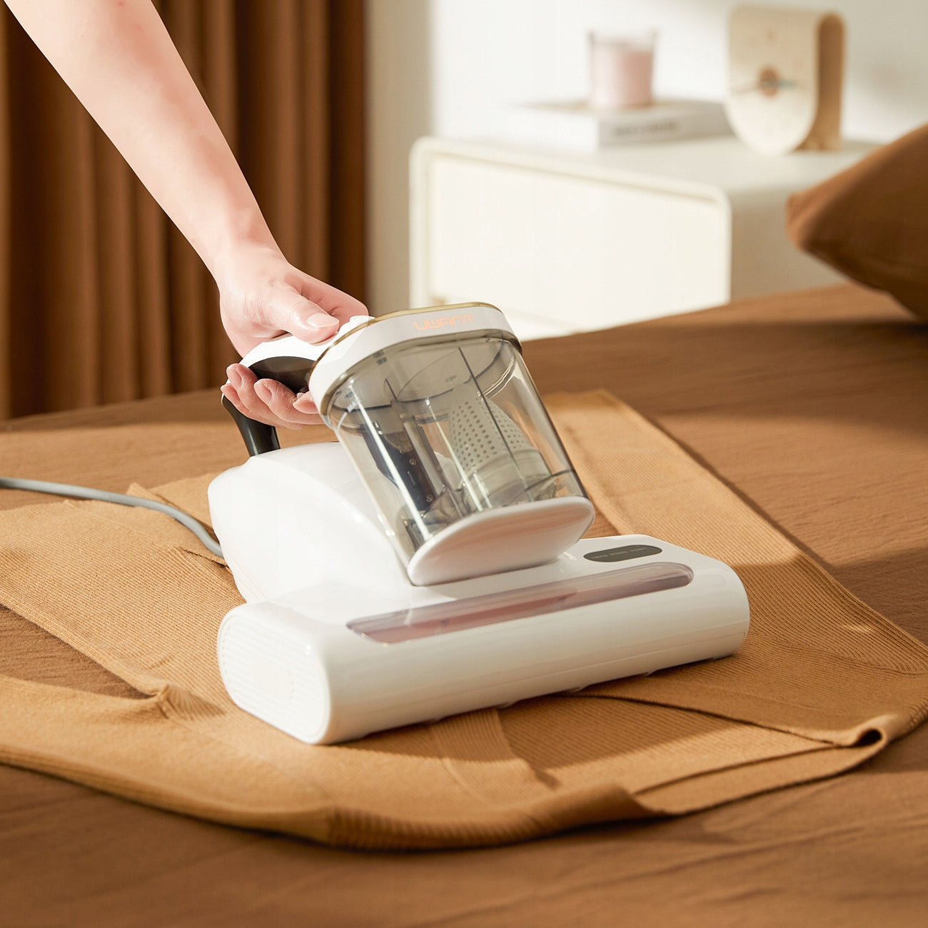 VACUUM CLEANER FOR DUST MITES FOR UVC UPHOLSTERY HANDHELD ULTRASOUND 65°C UWANT M600 Model M600