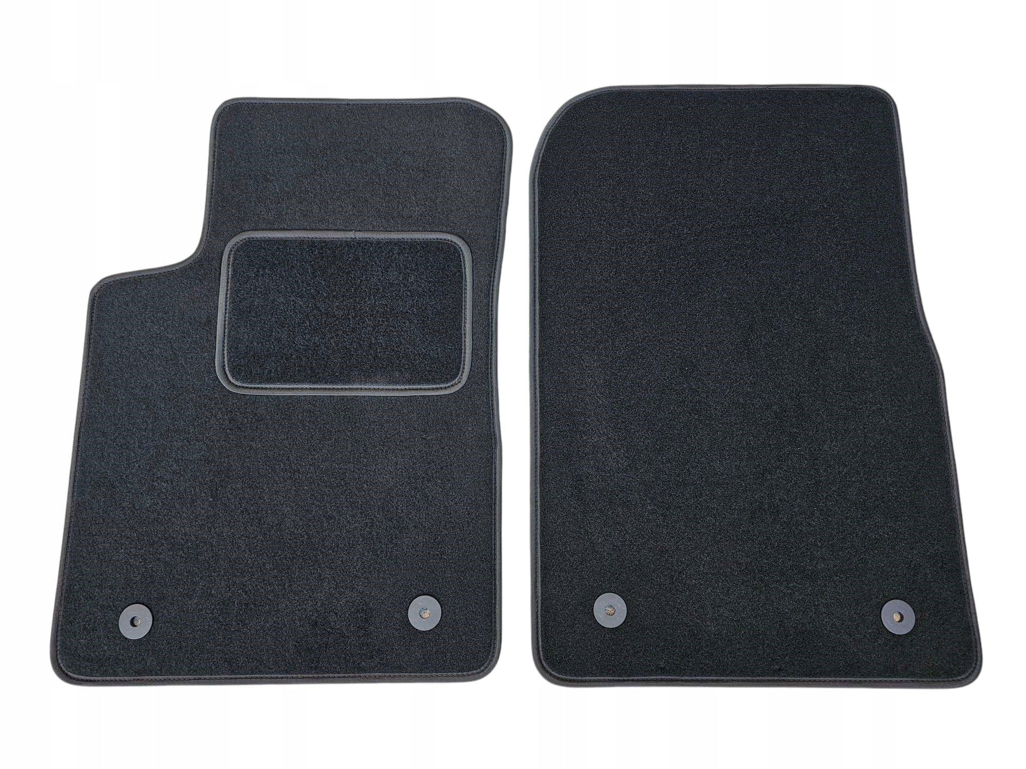VELOUR RUGS FOR THE FRONT OF THE CAR UNDER THE CAR MODEL FRONT WIPERS Manufacturer E-Tomalak