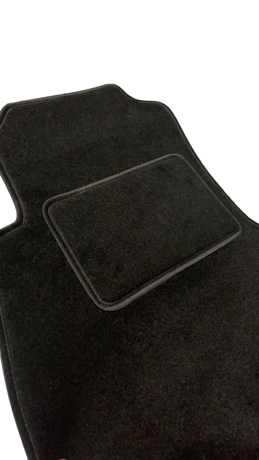VELOUR RUGS OPEL ASTRA 4 J FROM 2009-2015 EAN (GTIN) 5905155530370