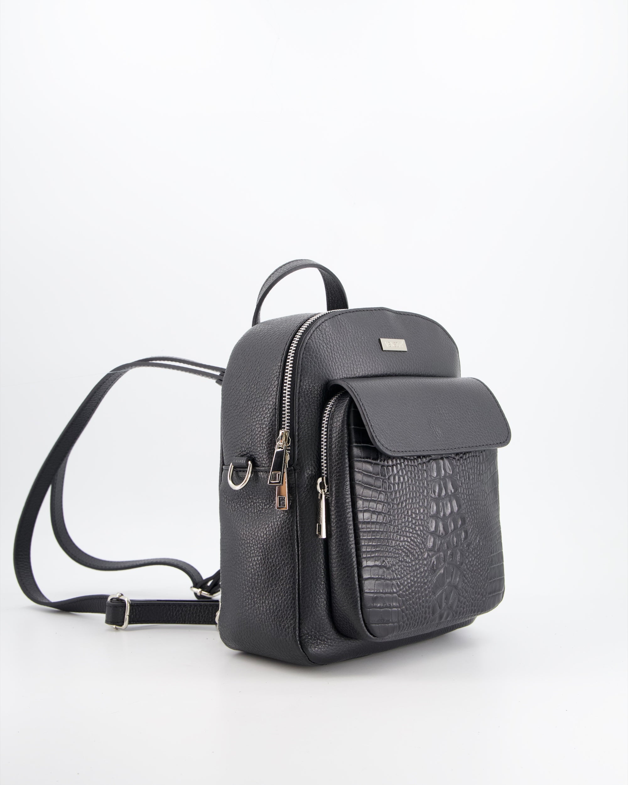 VENEZIA WOMEN'S LEATHER BLACK BACKPACK WITH SILVER DETAILS Packaging status original