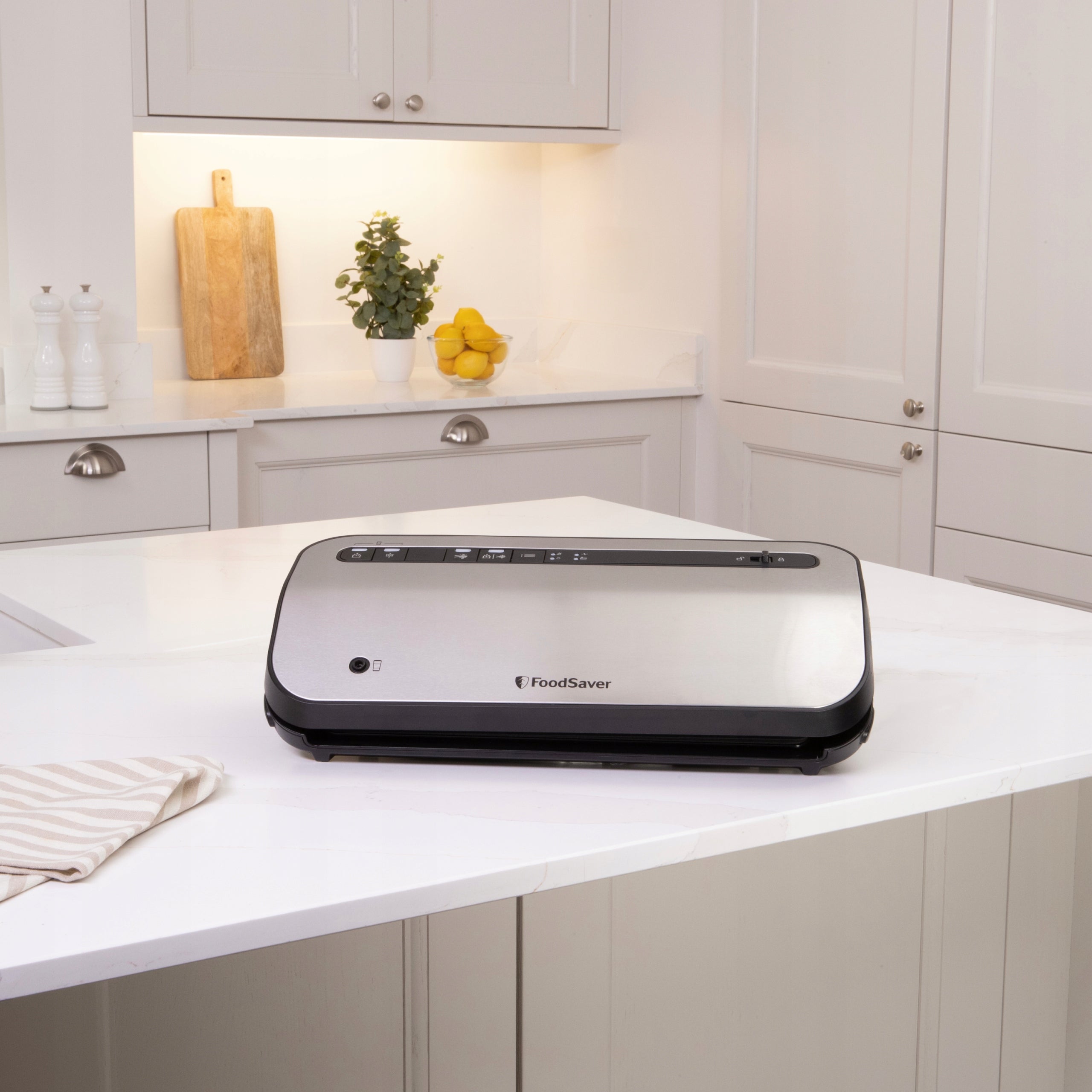 Vacuum sealer Vacuum packing machine FoodSaver pickling, guillotine Brand FoodSaver