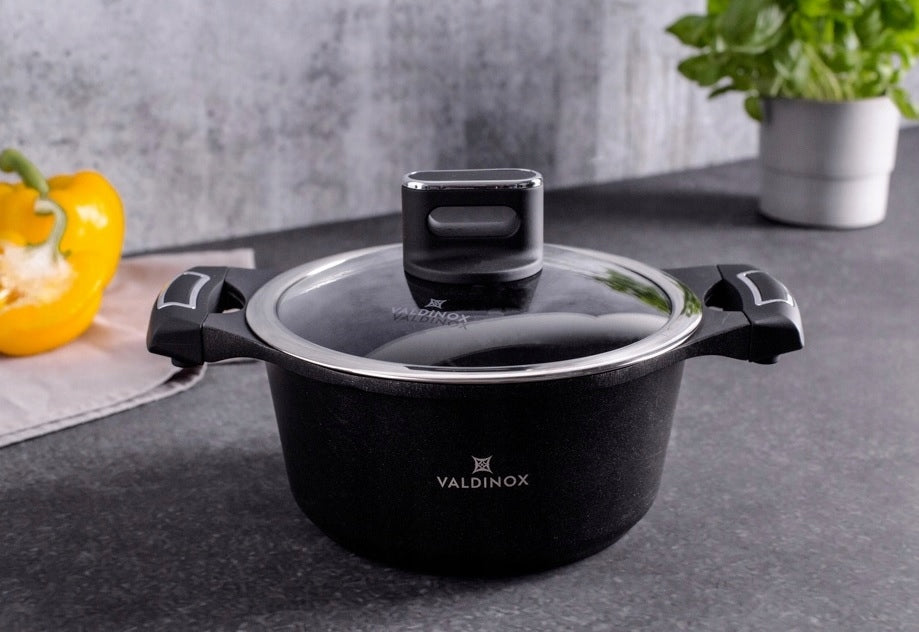 Valdinox puodas su dangčiu, 18 cm, 1.9L