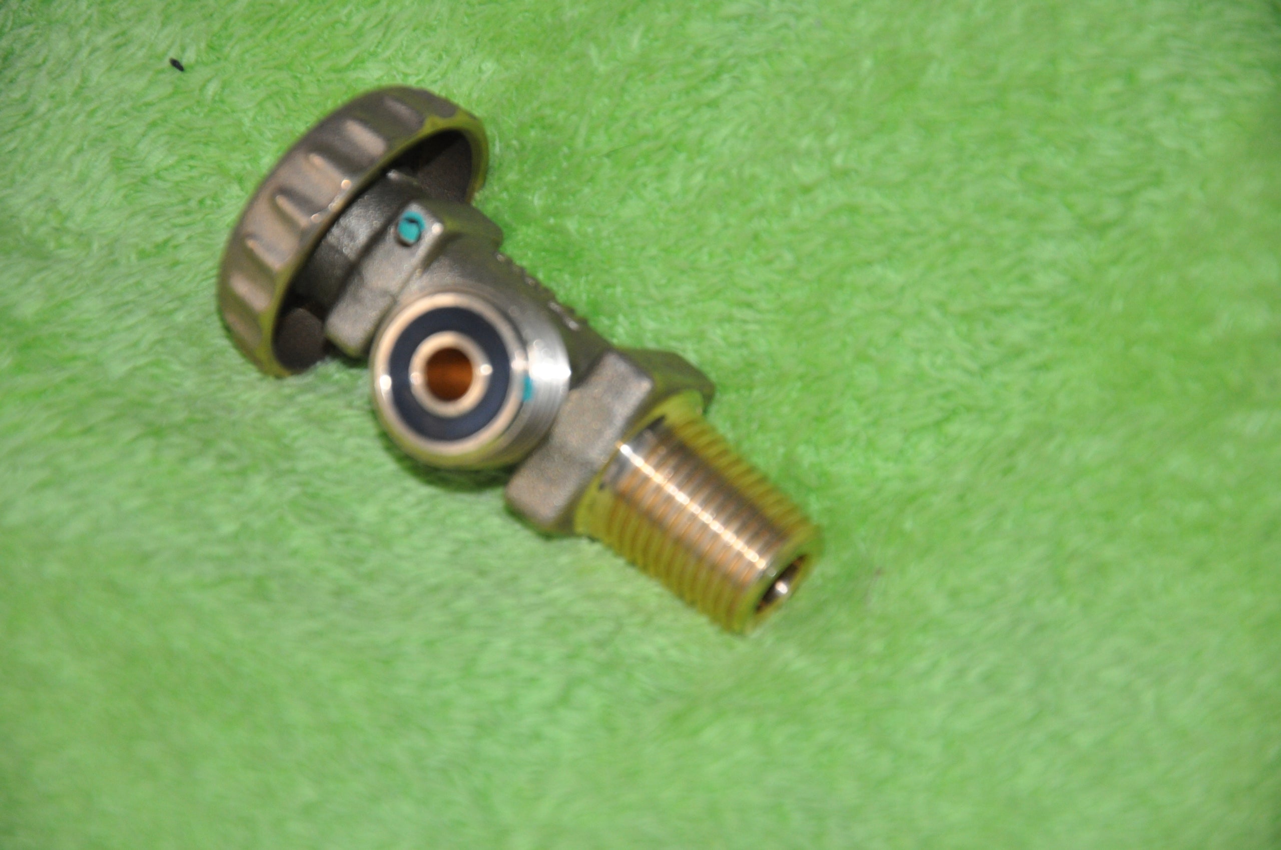 Valve for cylinder 11kg NEW-CHEAP Manufacturer code ID2692