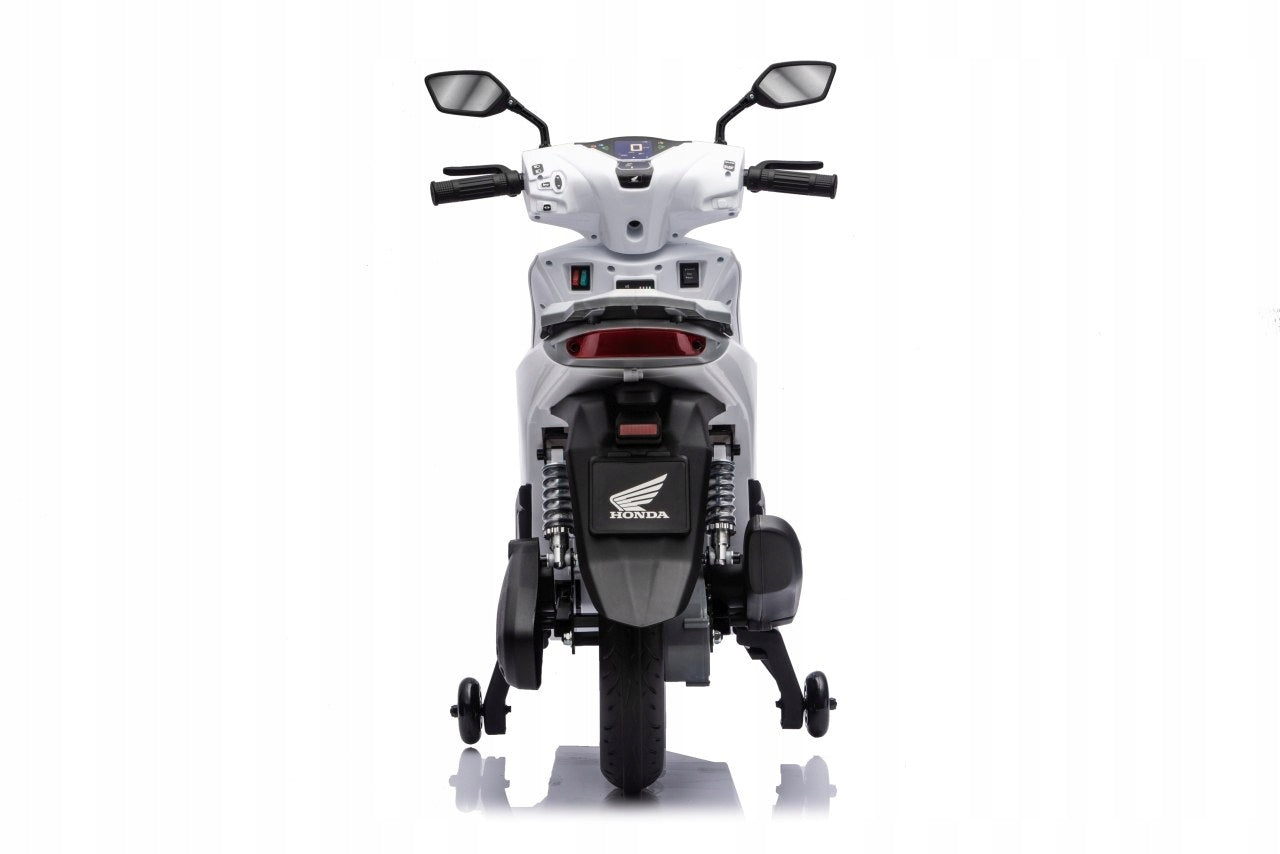 Vehicle Motor Scooter HONDA SH125I White