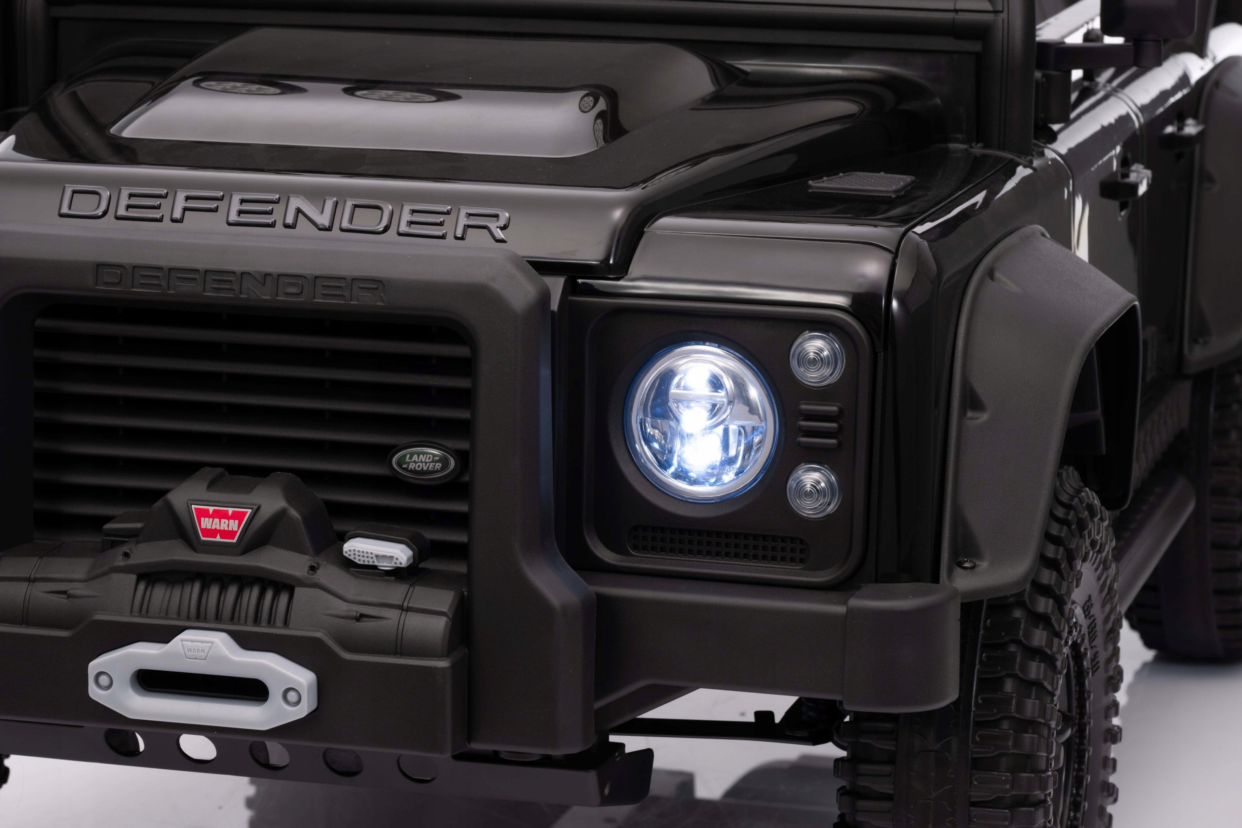 Vehicle electric car for child LAND ROVER DEFENDER 24V 7Ah Manufacturer code QLS8605