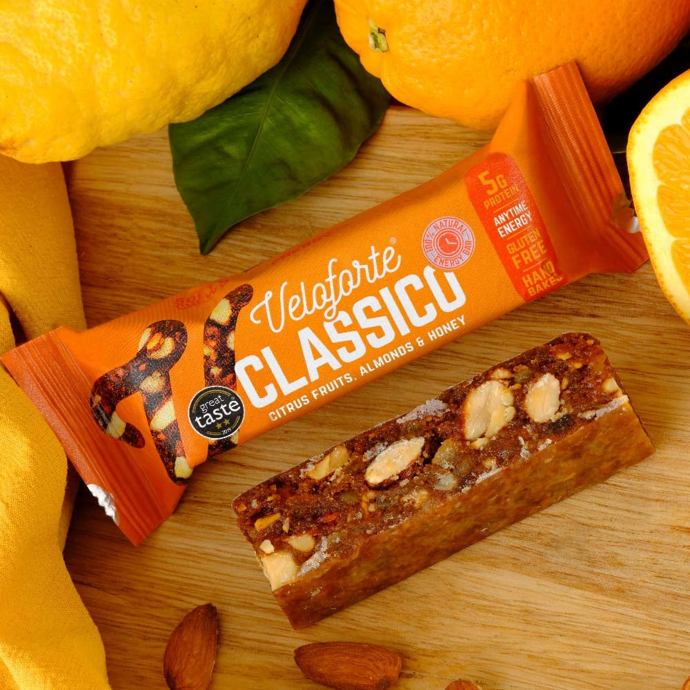 Veloforte Classico 55g energy bar with citrus fruits, honey almonds Packaging status original