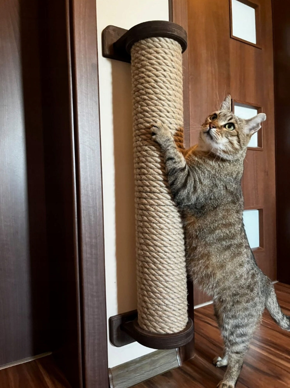 Vertical wall scratcher for cat M-80 cm large stable + screws Dark Brown