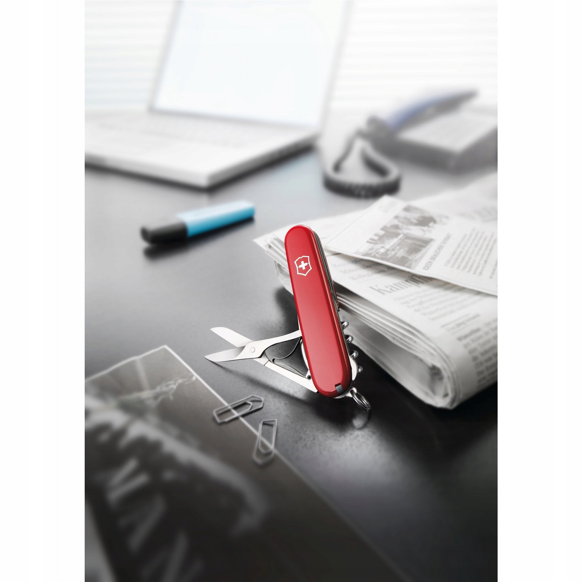 Victorinox 1.3405, pocket knife Compact, 91 mm, 15 functions, scissors, pen EAN (GTIN) 7611160011039