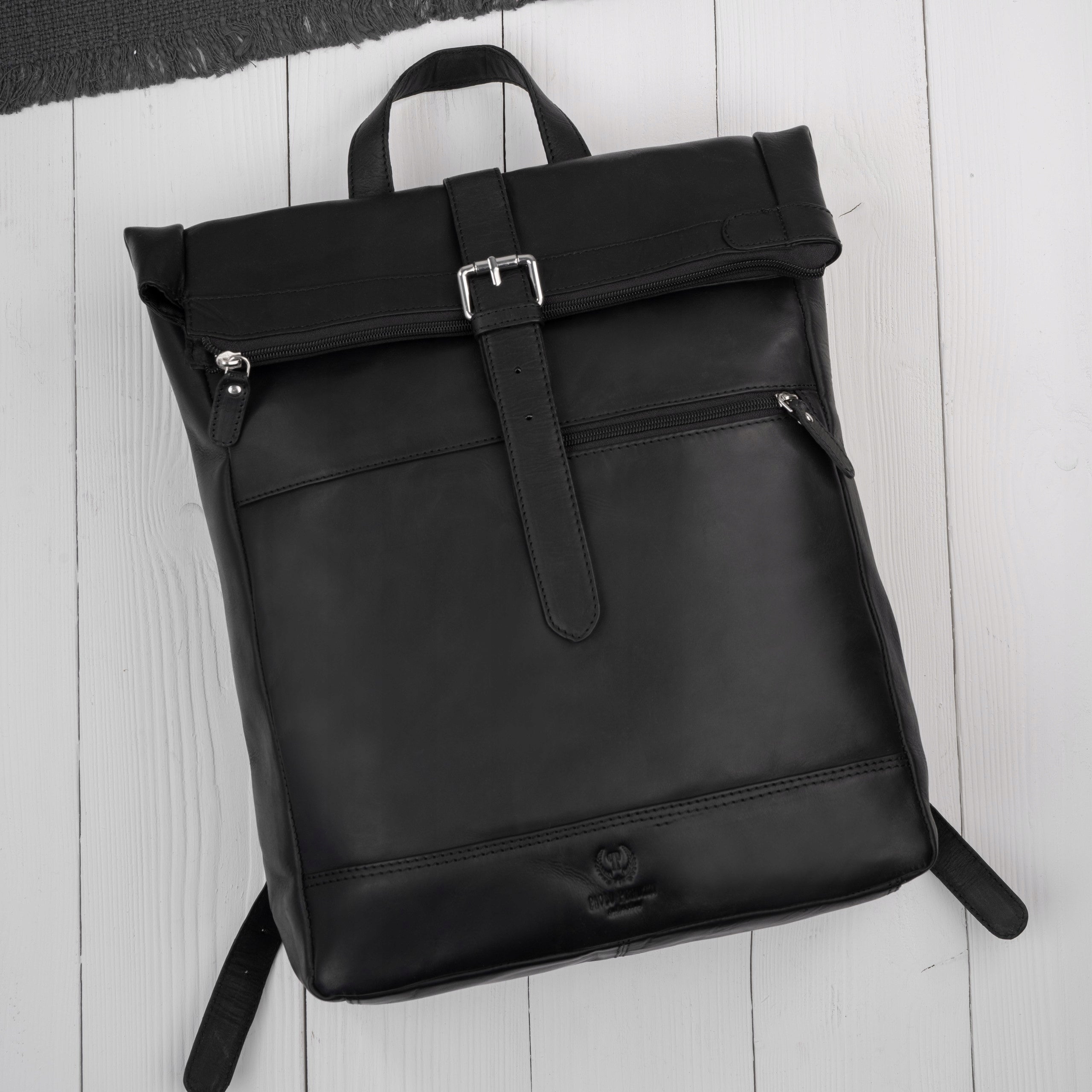 Vintage leather roll top backpack for city laptop black Paolo Peruzzi Packaging status original