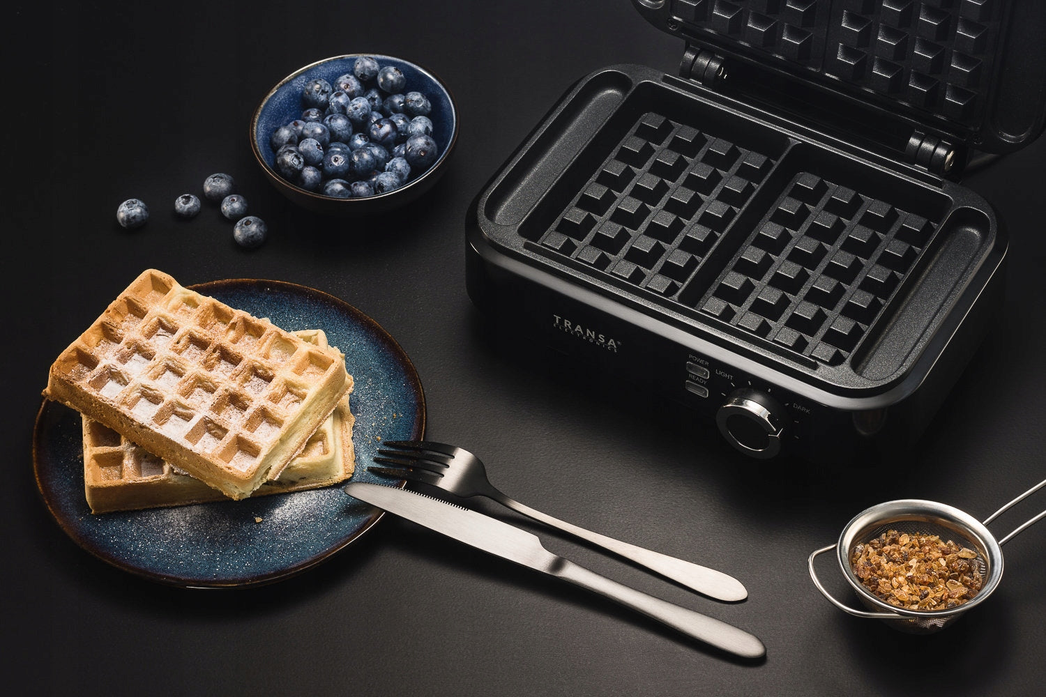 WAFFLE IRON FOR 2 LARGE WAFFLES TEMPERATURE AND BAKING DEGREE CONTROL 2200W Packaging status original