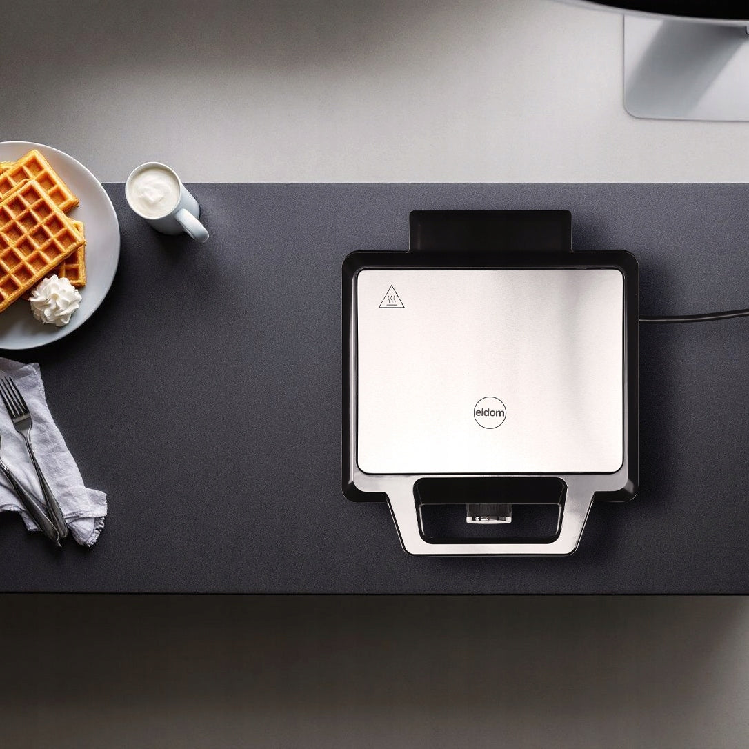 WAFFLE MAKER 2 LARGE WAFFLES RECTANGLES WITH TEMPERATURE CONTROL SOLID STRONG Packaging status original