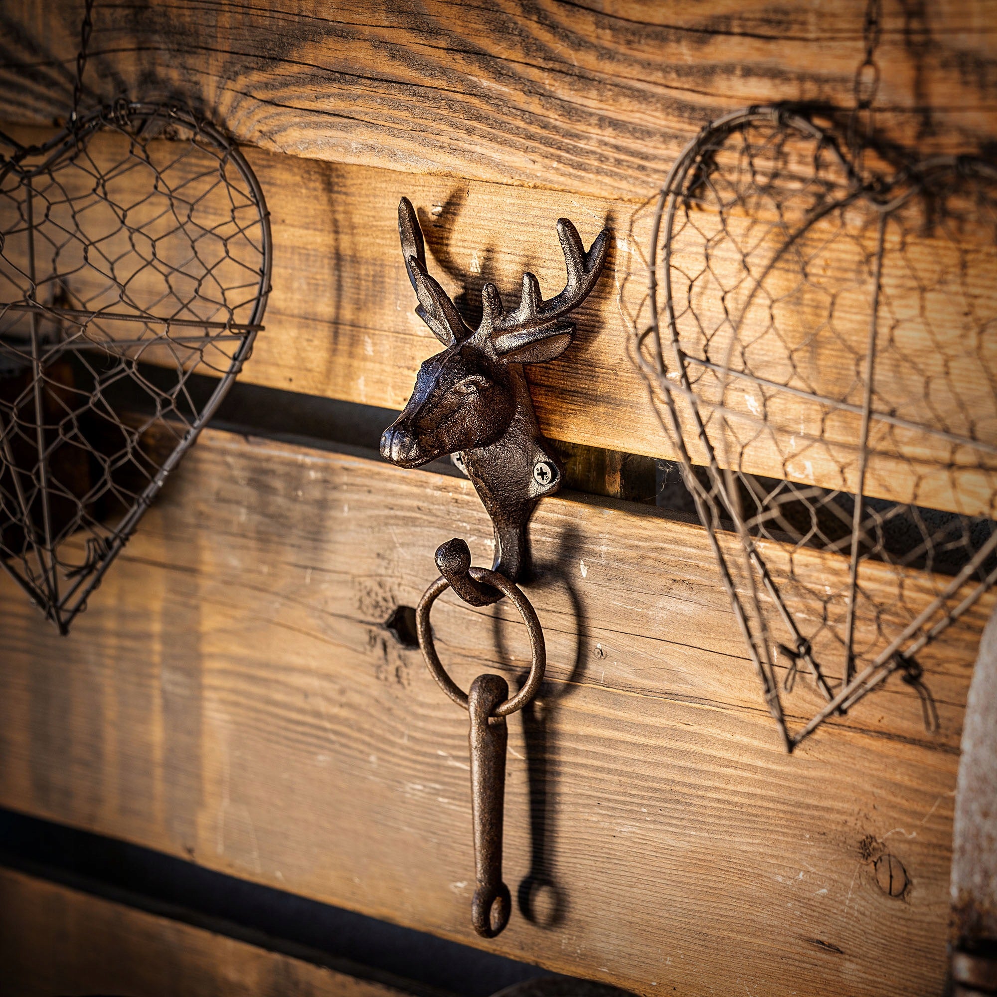 WALL HANGER CAST IRON CLOTHES HOOK JACKETS VINTAGE DECORATIVE TOWELS Packaging status original