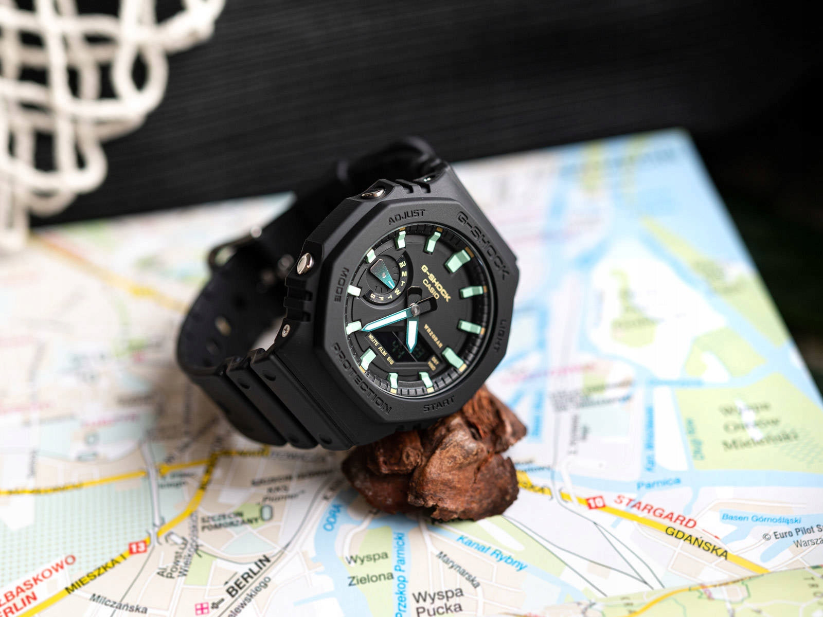 WATCH CASIO GA-2100RC-1AER G-SHOCK BLACK STOPWATCH EAN (GTIN) 4549526350627