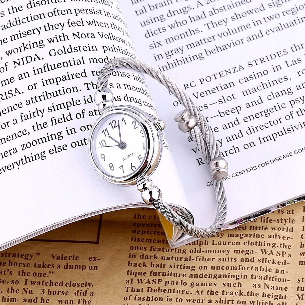 WATCH ROUND WATCH ON BRACELET Manufacturer code ZP00742-04