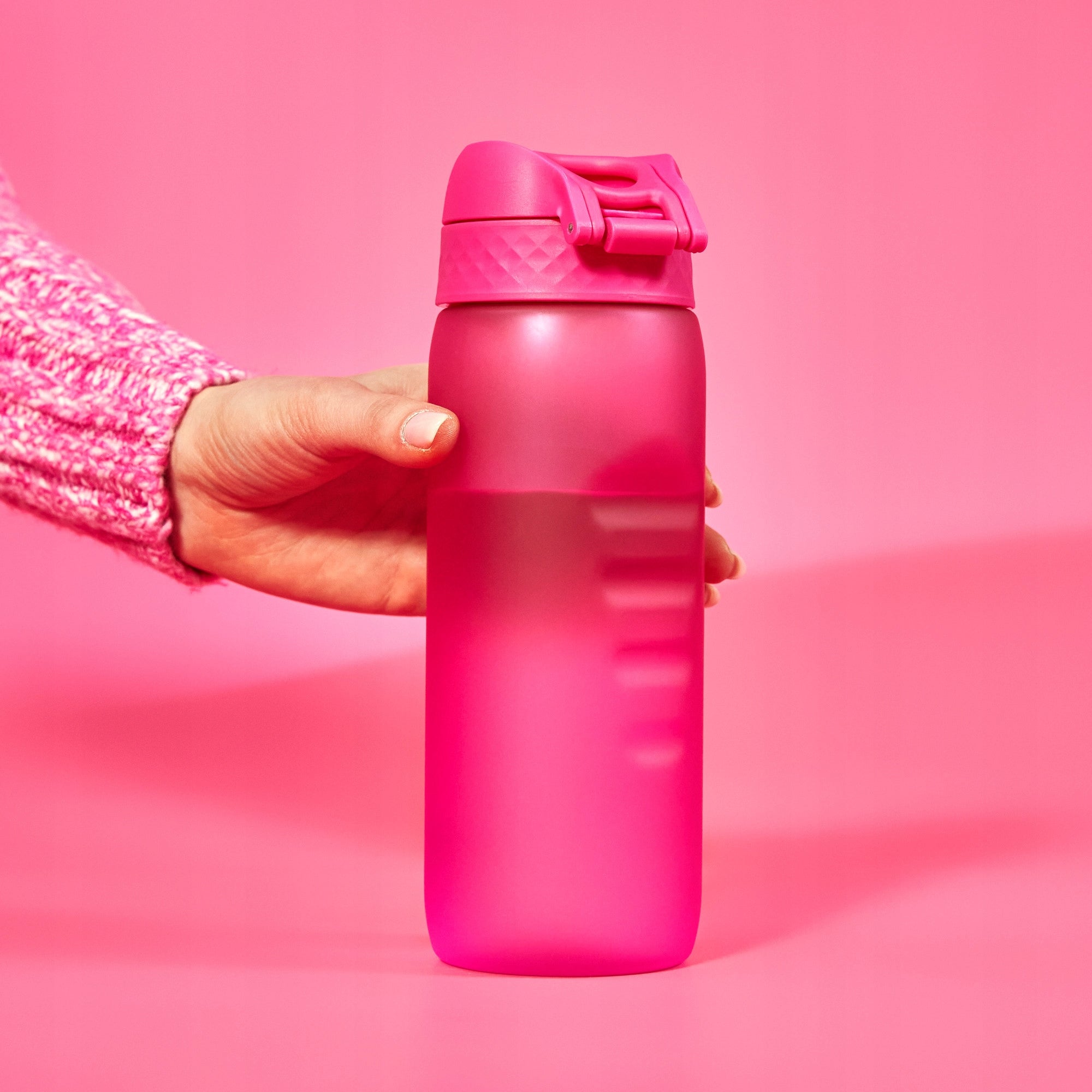 WATER BOTTLE SEALED LIGHT BOTTLE ELEGANT FEMININE PINK ION8 0,75 L 750 ml Color pink