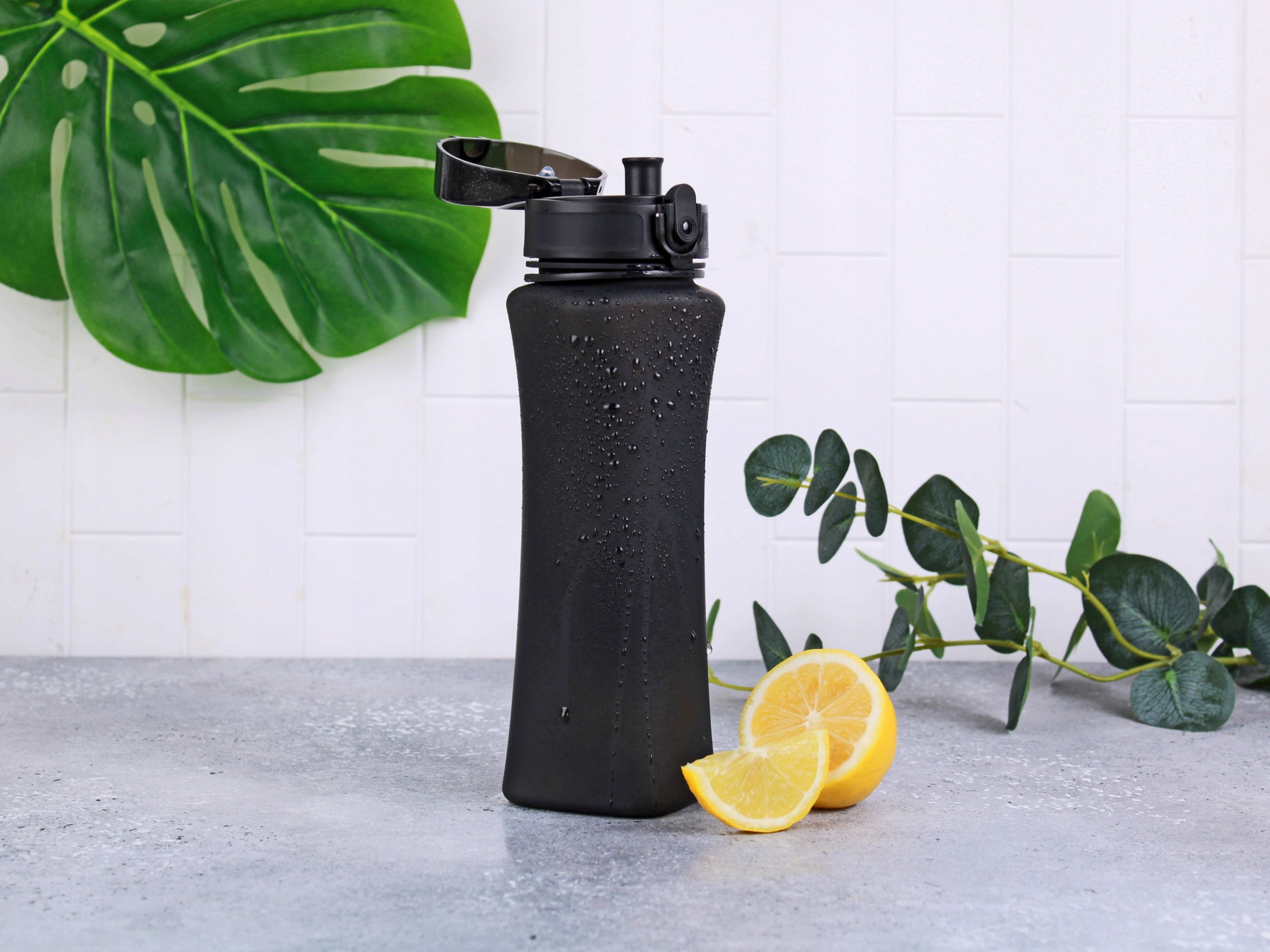 WATER BOTTLE TRITAN 700ML SPORTS BLACK LIMITED EDITION Model bidon na wodę WAVE