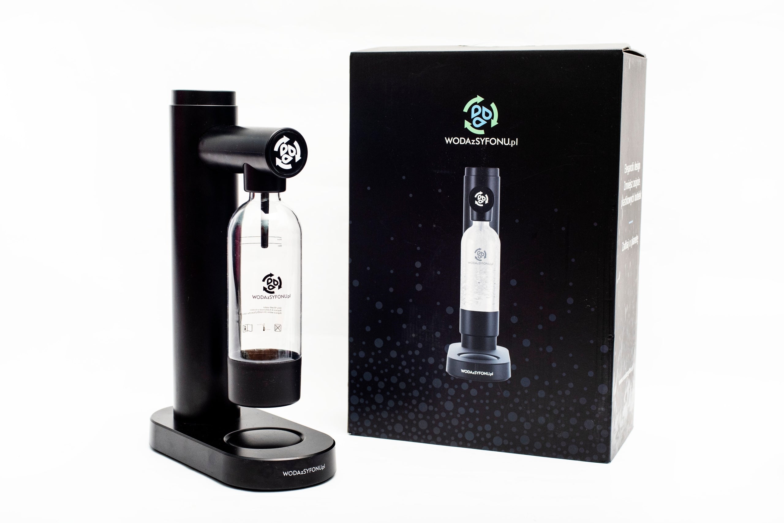 WATER SATURATOR FOR gassing water +BOTTLE 0,9L+CARTRIDGE, BLACK