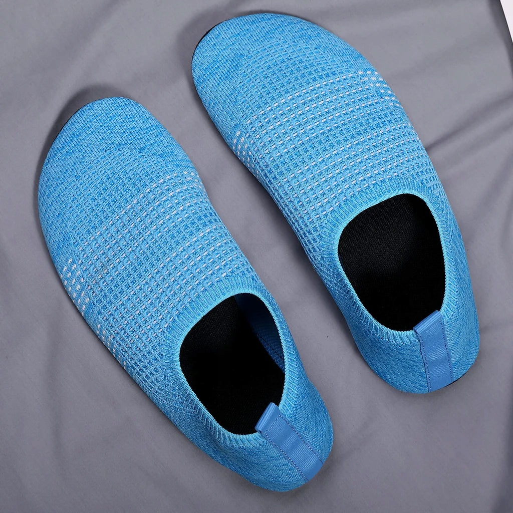 WATER SHOES r. 44 BEACH SHOES sea urchins rocky beaches yoga kayak rocks Packaging status original
