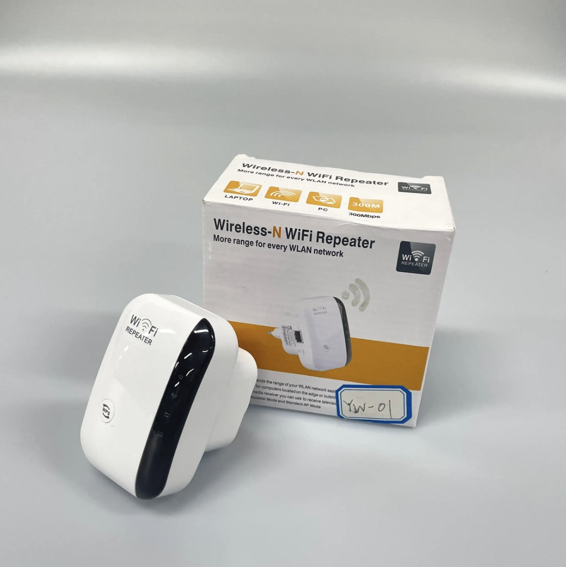 WI-FI AMPLIFIER SIGNAL AMPLIFIER REPEATER 300 MB/S WIFI STRONG RANGE Manufacturer code wzmacniacz sygnału WIFI