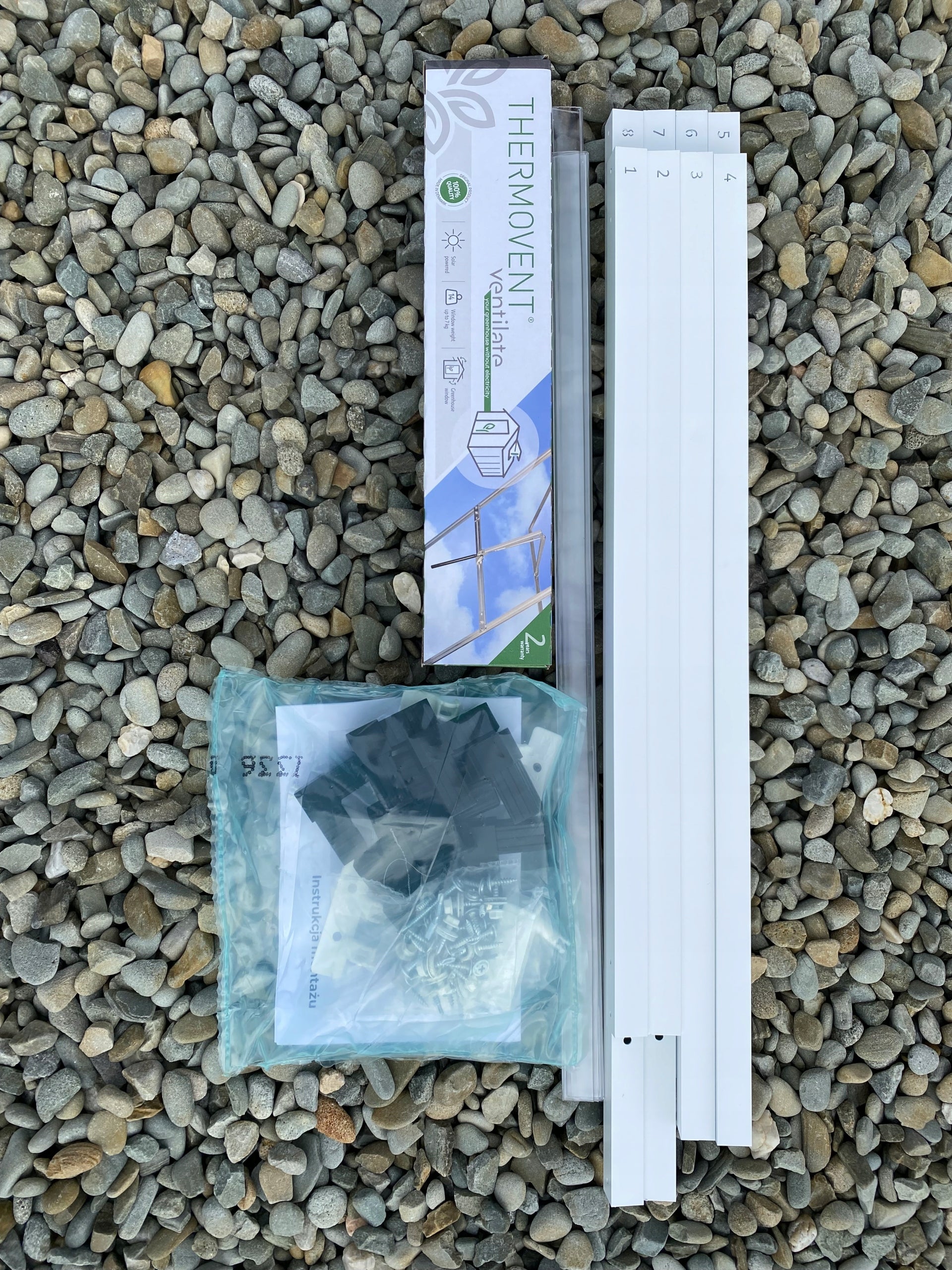 WINDOW FOR GREENHOUSE WITH VENDING MACHINE WHITE PTF POLAND Product height 0.7 cm