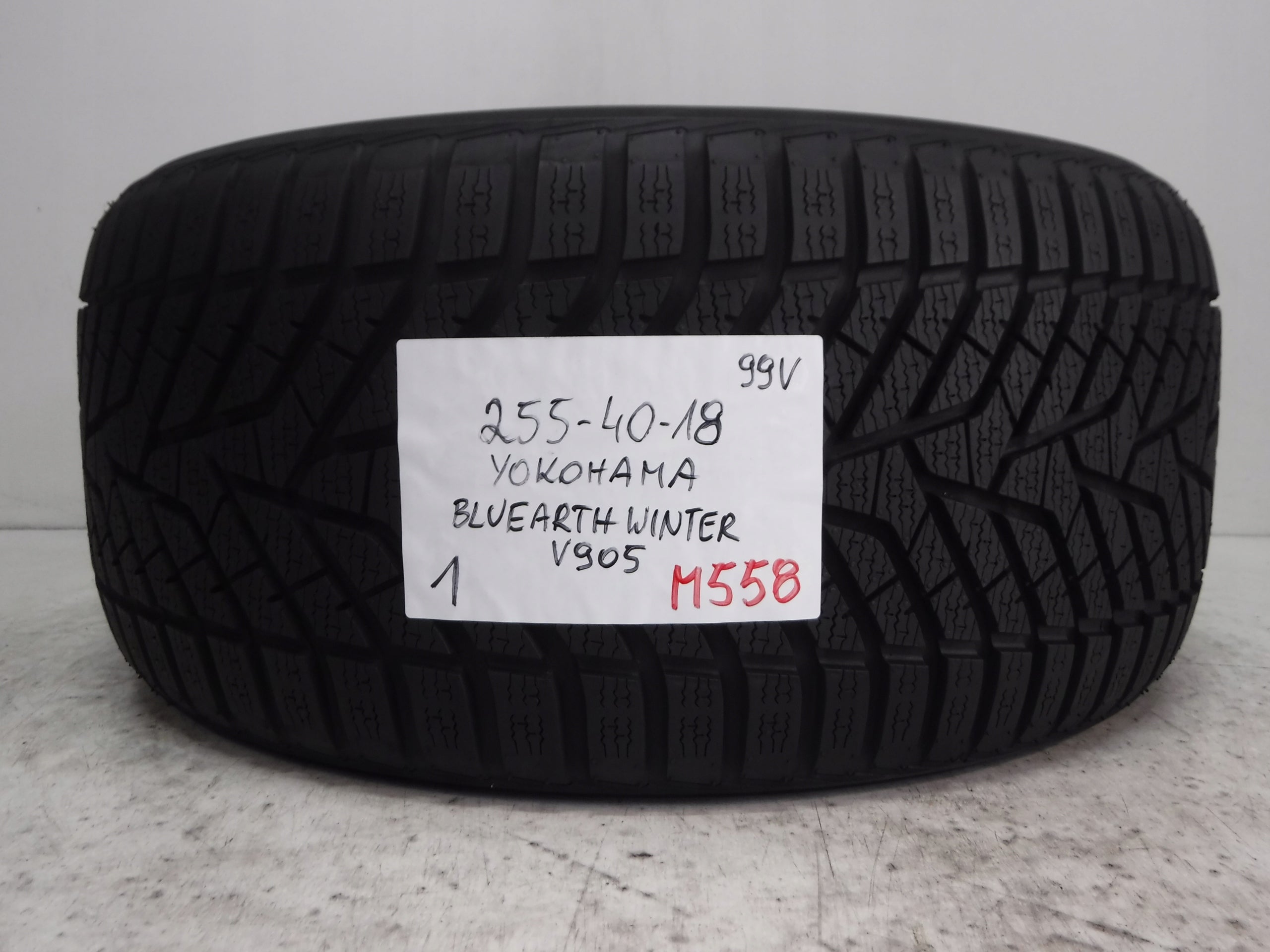 WINTER TYRE YOKOHAMA BLUEARTH WINTER V905 225/40/18 99V M+S
