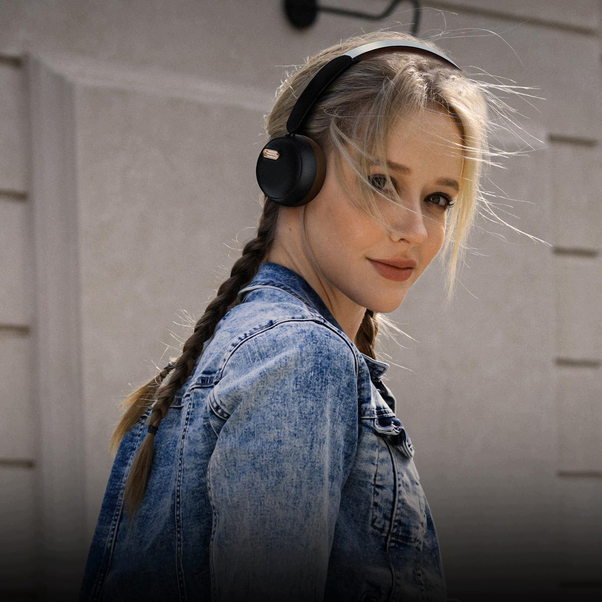 WIRELESS BLUETOOTH HEADPHONES RETRO SUNJOM SIRIUS ANC NOISE REDUCTION Manufacturer code SŁUCHAWKI BEZPRZEWODOWE BLUETOOTH RETRO SUNJO