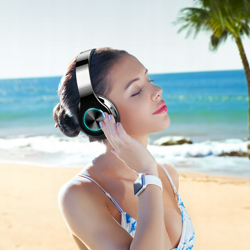 WIRELESS BLUETOOTH MP3 HEADPHONES ON-EAR RGB MICROPHONE FOR BABY Manufacturer code RRR975