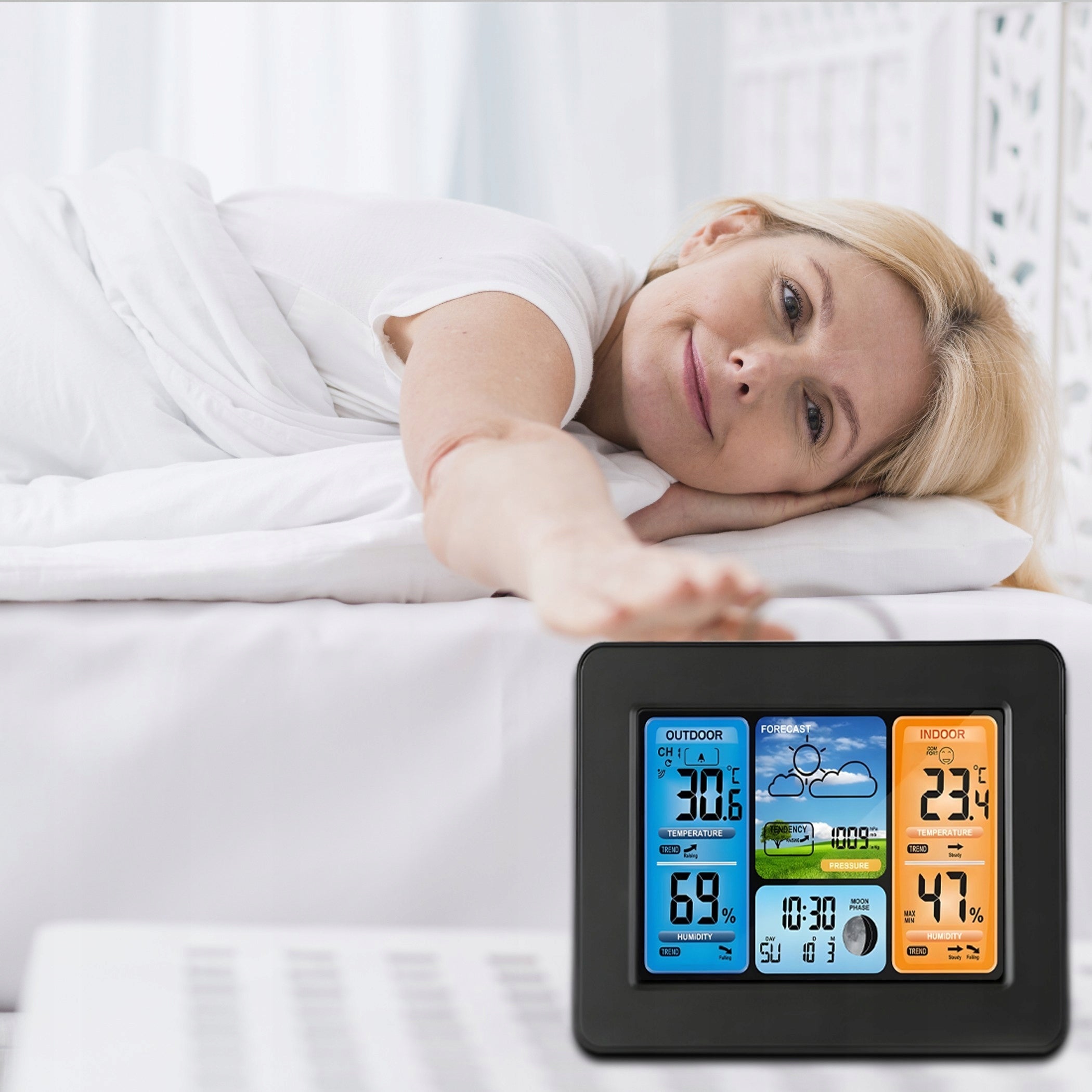 WIRELESS WEATHER STATION WEATHER HYGROMETER DCF CLOCK DATE + SENSOR Color black