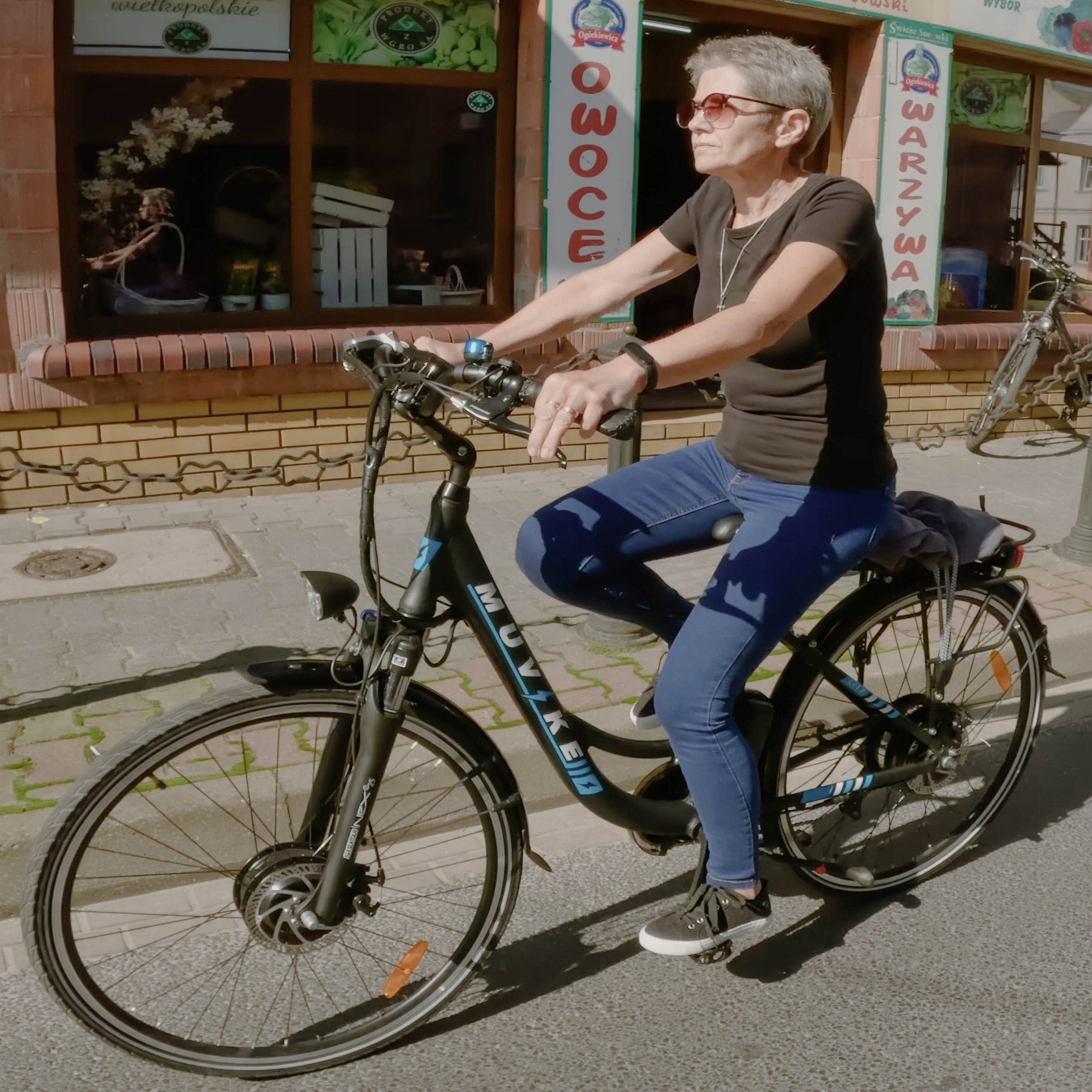 WOMEN'S ELECTRIC CITY BIKE 28" MUVIKE CITY 49 Nm 250W 25km/h UP TO 75KM Packaging status original