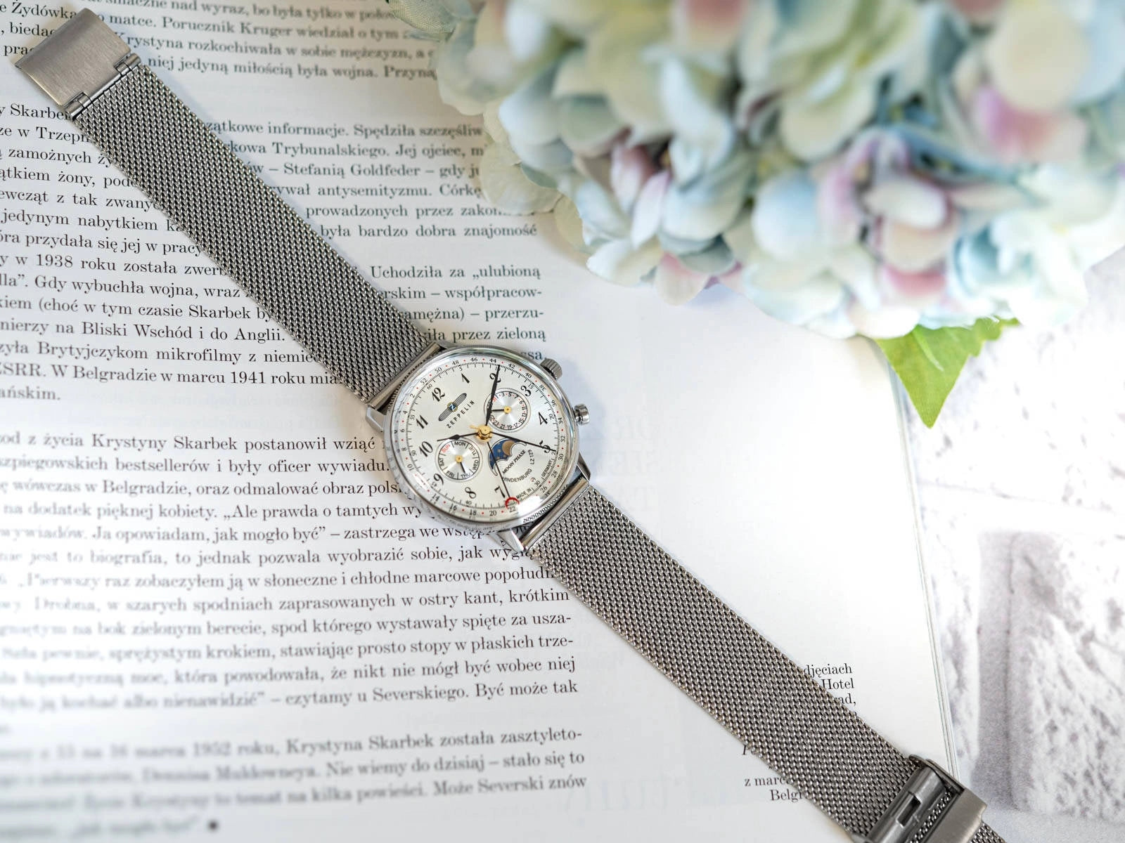 WOMEN'S WATCH ZEPPELIN 7037M-1 LZ129 HINDENBURG SILVER ON BRACELET Kind analog