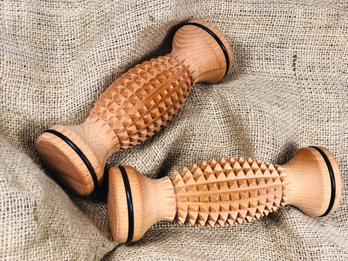 WOODEN BODY FOOT MASSAGER WITH TEETH BEECH WOOD STEAMED CONVEX Brand no brand