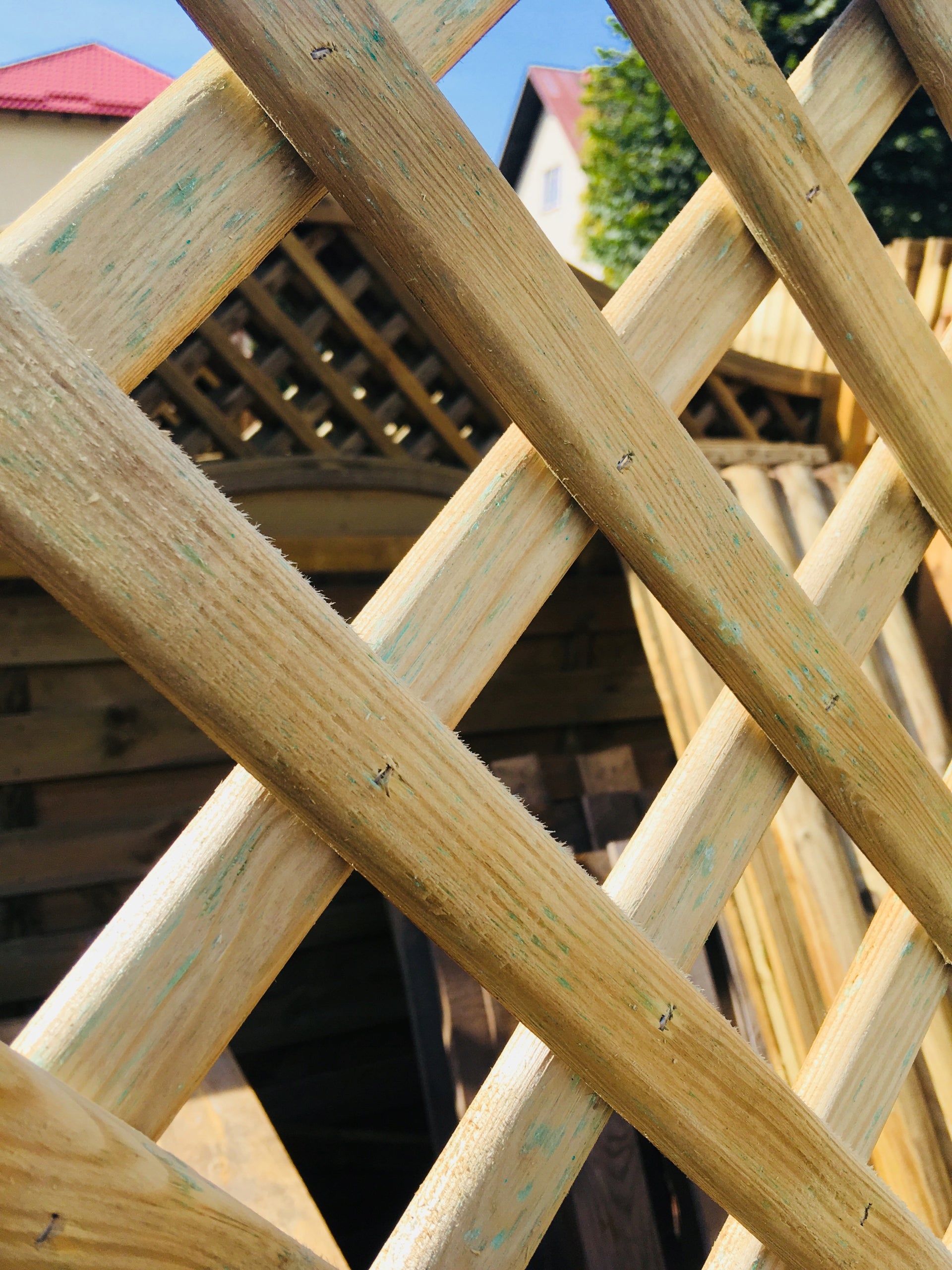WOODEN FENCE MASSIVE IN THICK FRAME STRAIGHT FENCE WITH GRILLE 180x180x4.4 cm Kind span
