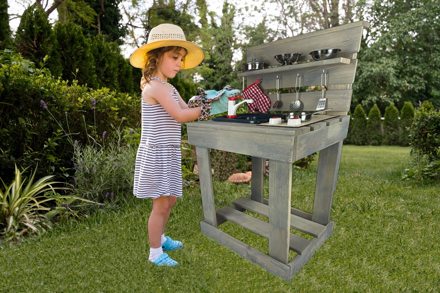 WOODEN OUTDOOR GARDEN KITCHEN MUD LARGE + STEEL DISH SET Dominant material wood