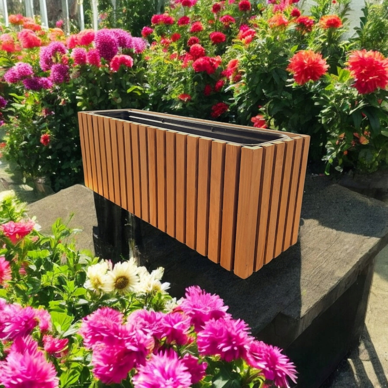 WOODEN POT GARDEN BOX TERRACE, FLOWERS GOLDEN OAK LAMELLAS Product height 30 cm
